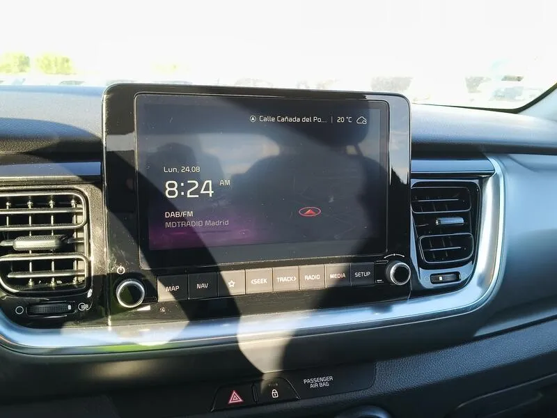 Kia Stonic 1.0 T-GDi MHEV iMT Drive - foto 11