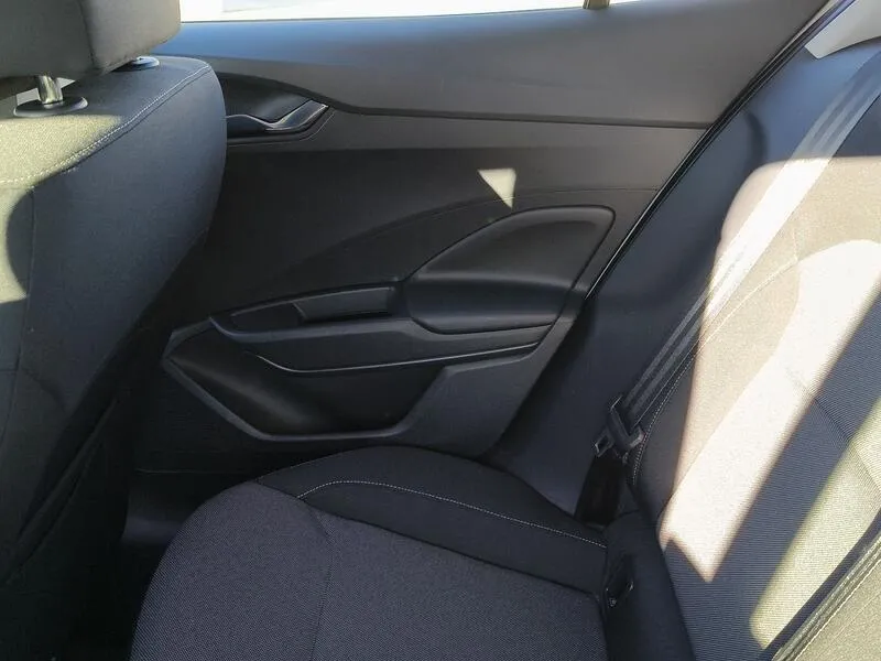 Škoda Fabia 1.0 TSI Emotion - foto 31