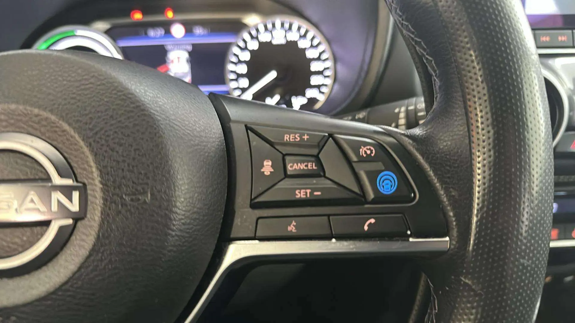 Nissan Juke 1.6 Hybrid N-Connecta - foto 12