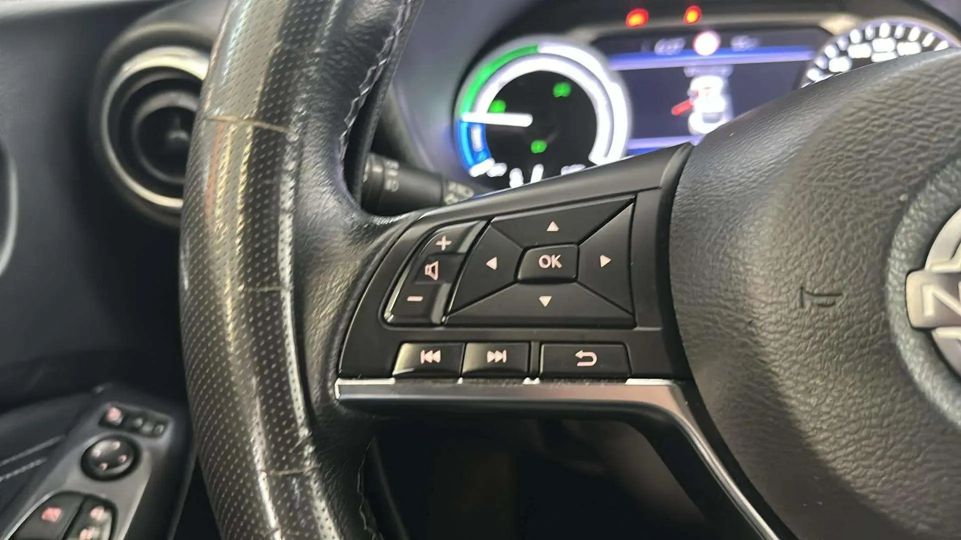 Nissan Juke 1.6 Hybrid N-Connecta - foto 11
