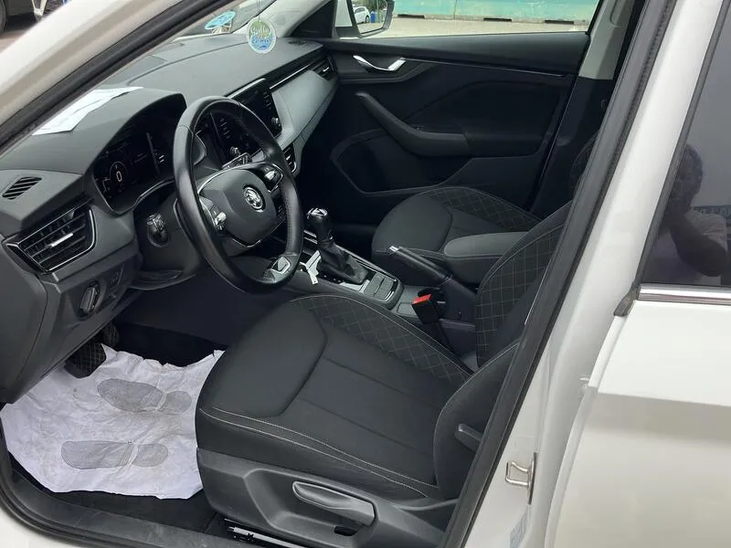 Škoda Kamiq 1.0 TSI DSG Ambition - foto 10