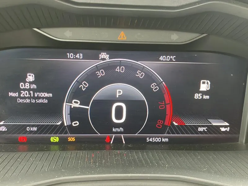 Škoda Kamiq 1.0 TSI DSG Ambition - foto 36