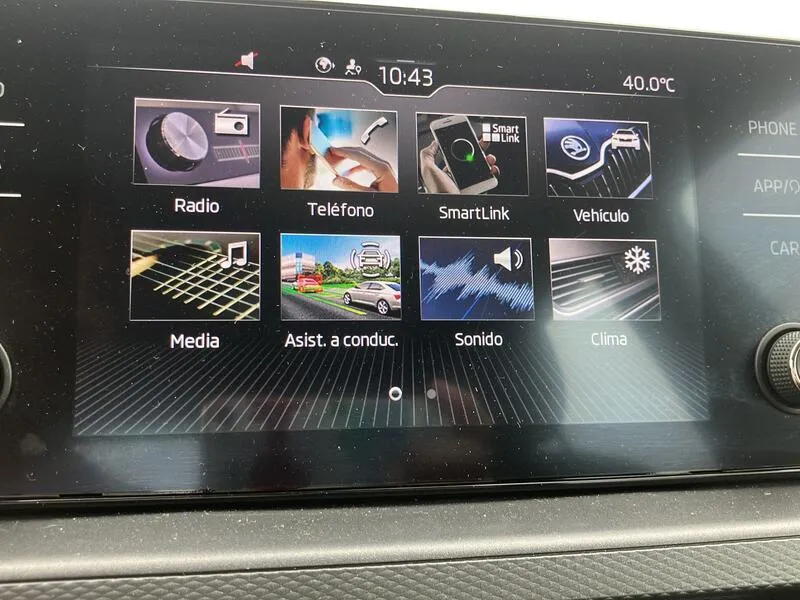 Škoda Kamiq 1.0 TSI DSG Ambition - foto 40