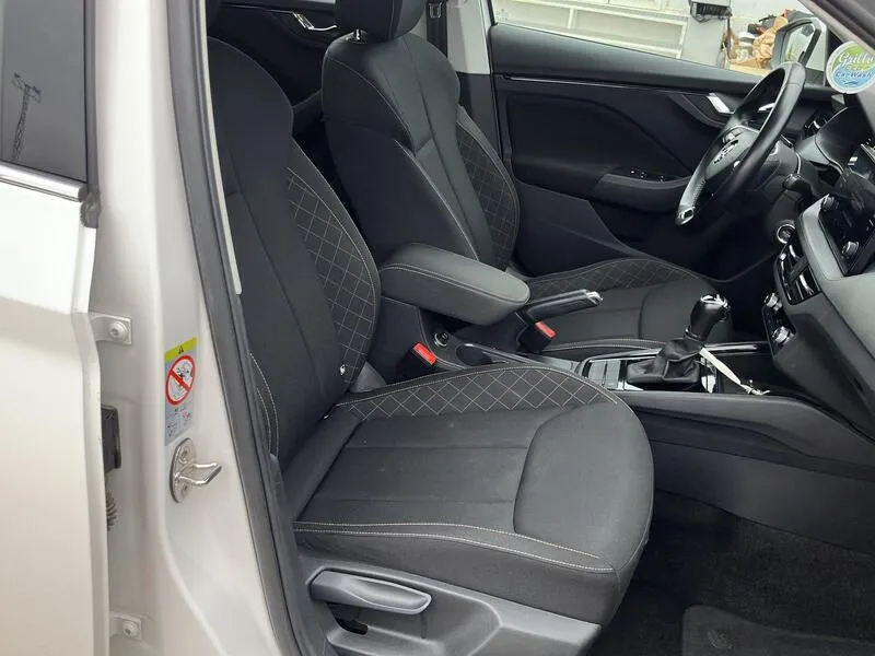 Škoda Kamiq 1.0 TSI DSG Ambition - foto 25