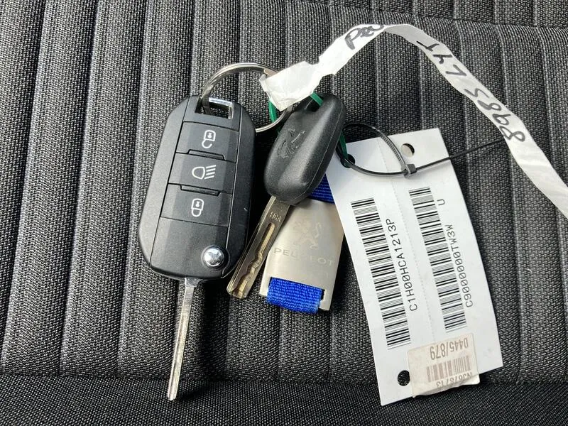 Peugeot 2008 Active PureTech - foto 43