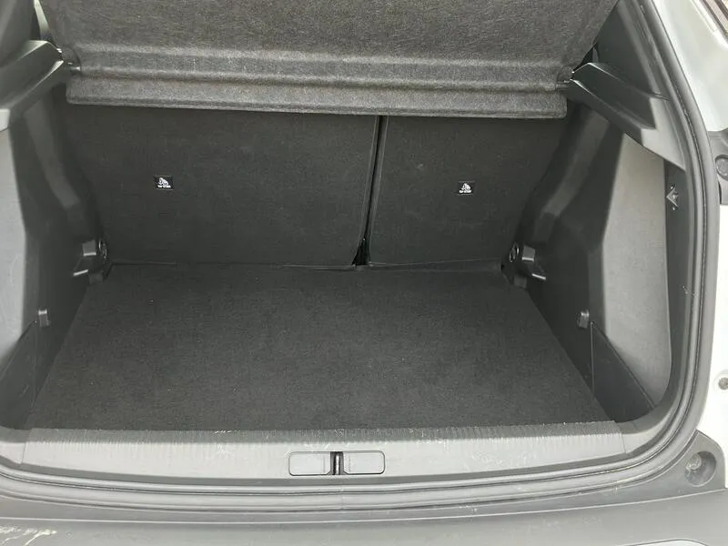 Peugeot 2008 Active PureTech - foto 17