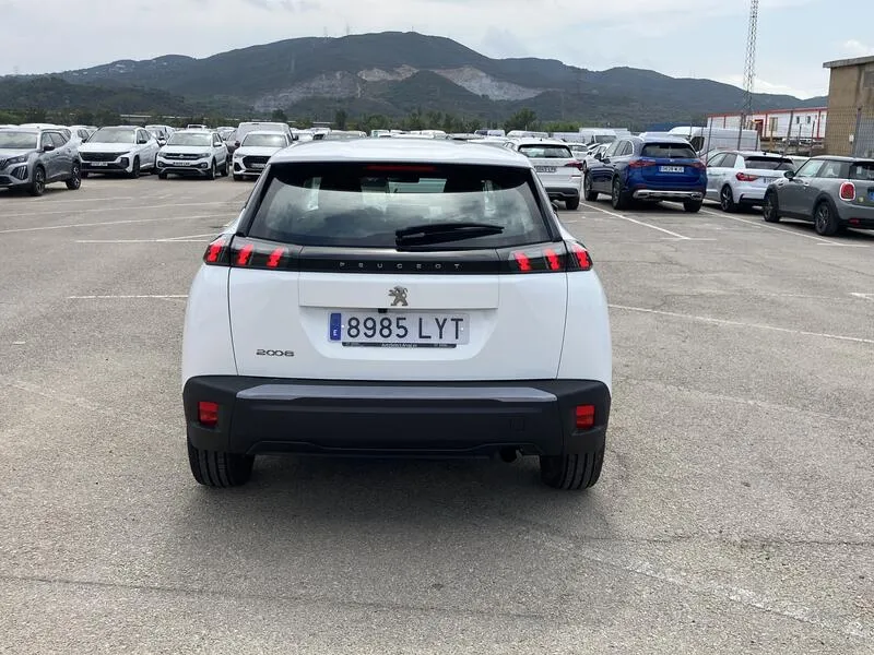 Peugeot 2008 Active PureTech - foto 5