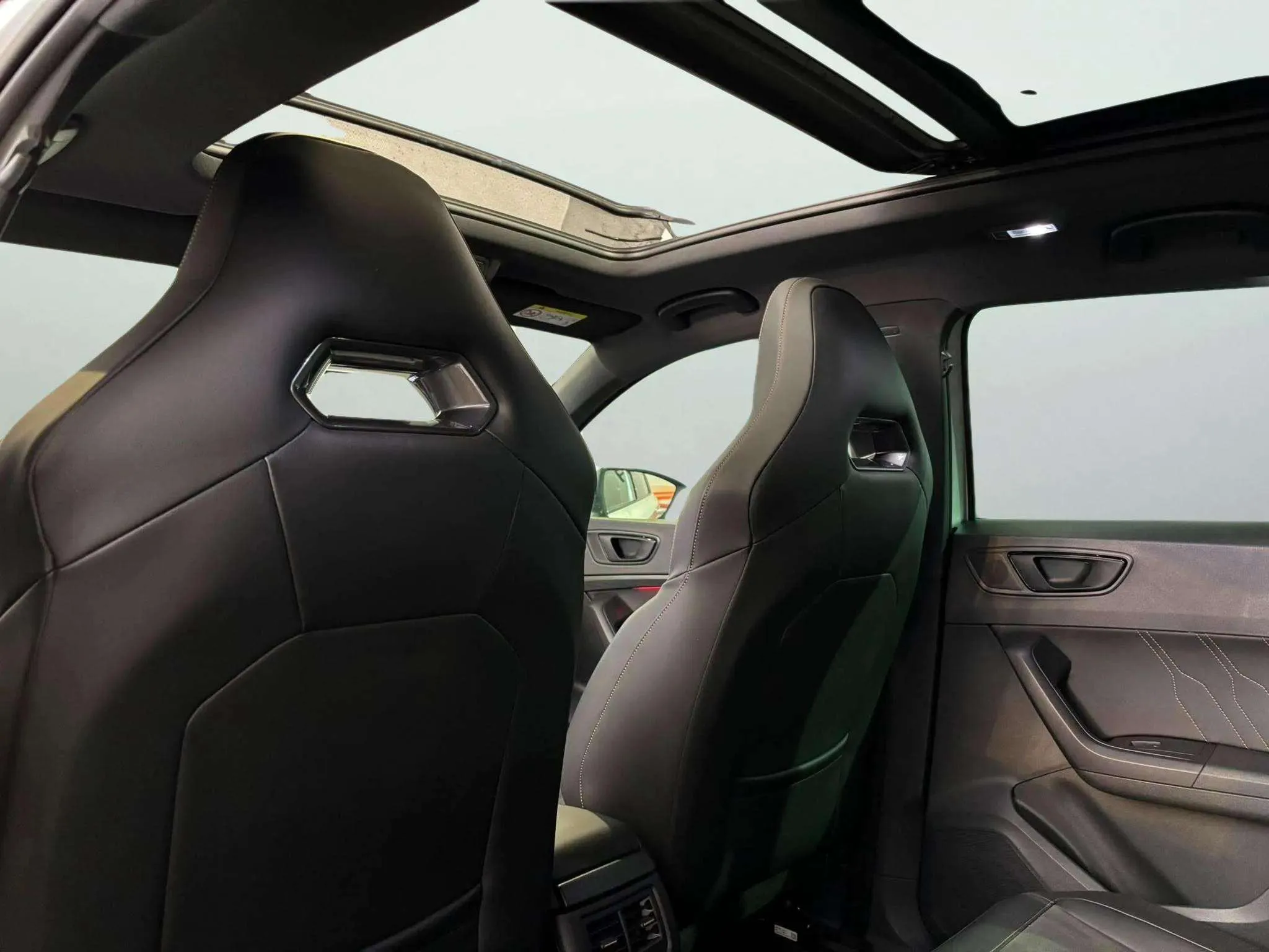 Cupra Ateca 2.0 TSI 4Drive DSG - foto 9