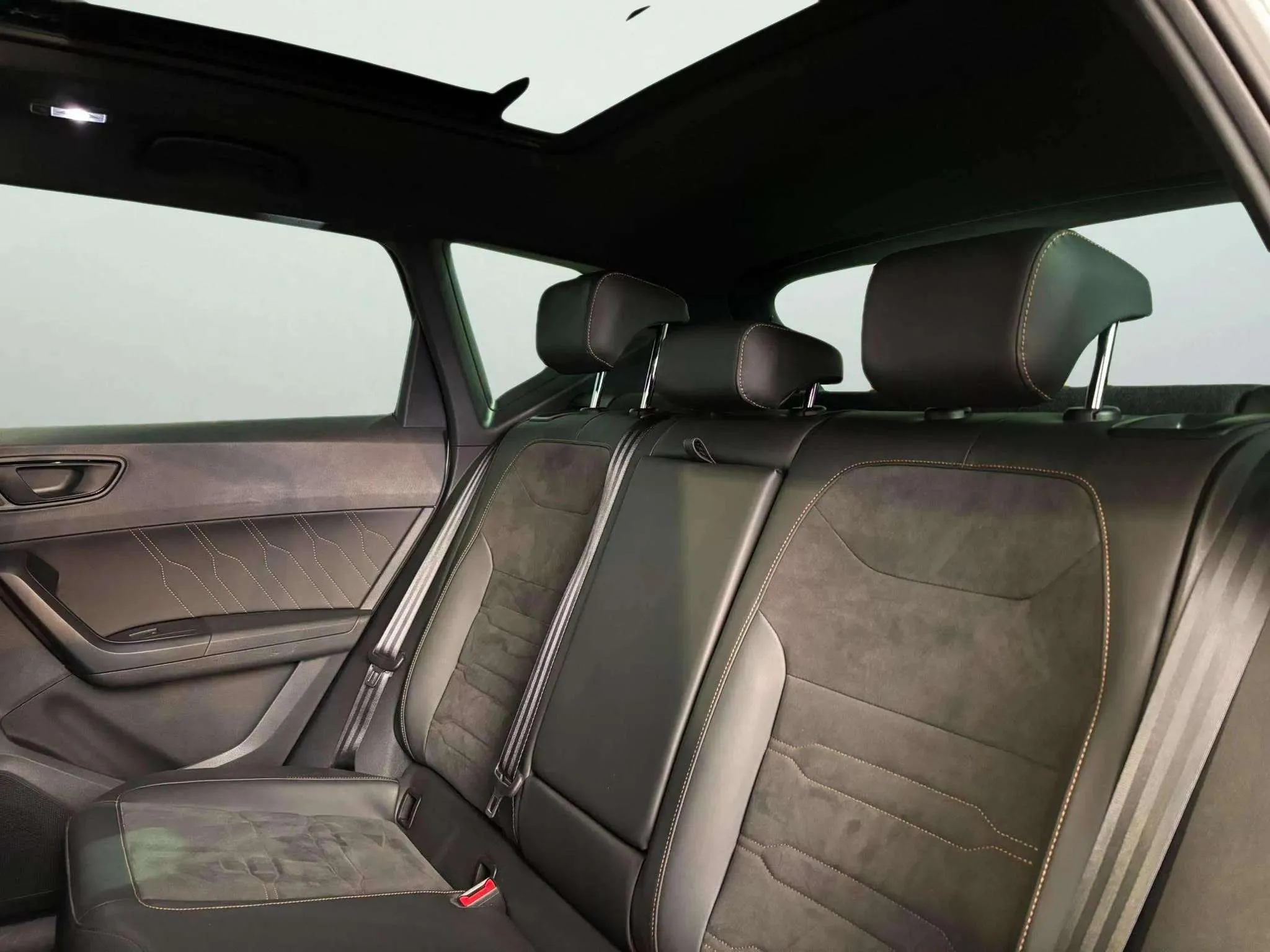 Cupra Ateca 2.0 TSI 4Drive DSG - foto 10