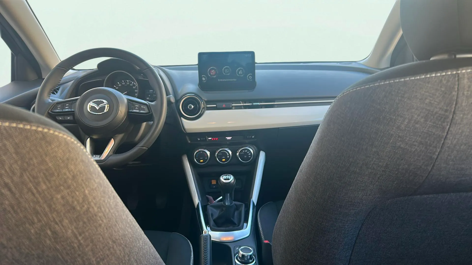 Mazda Mazda2 e-Skyactiv G Center-Line - foto 11