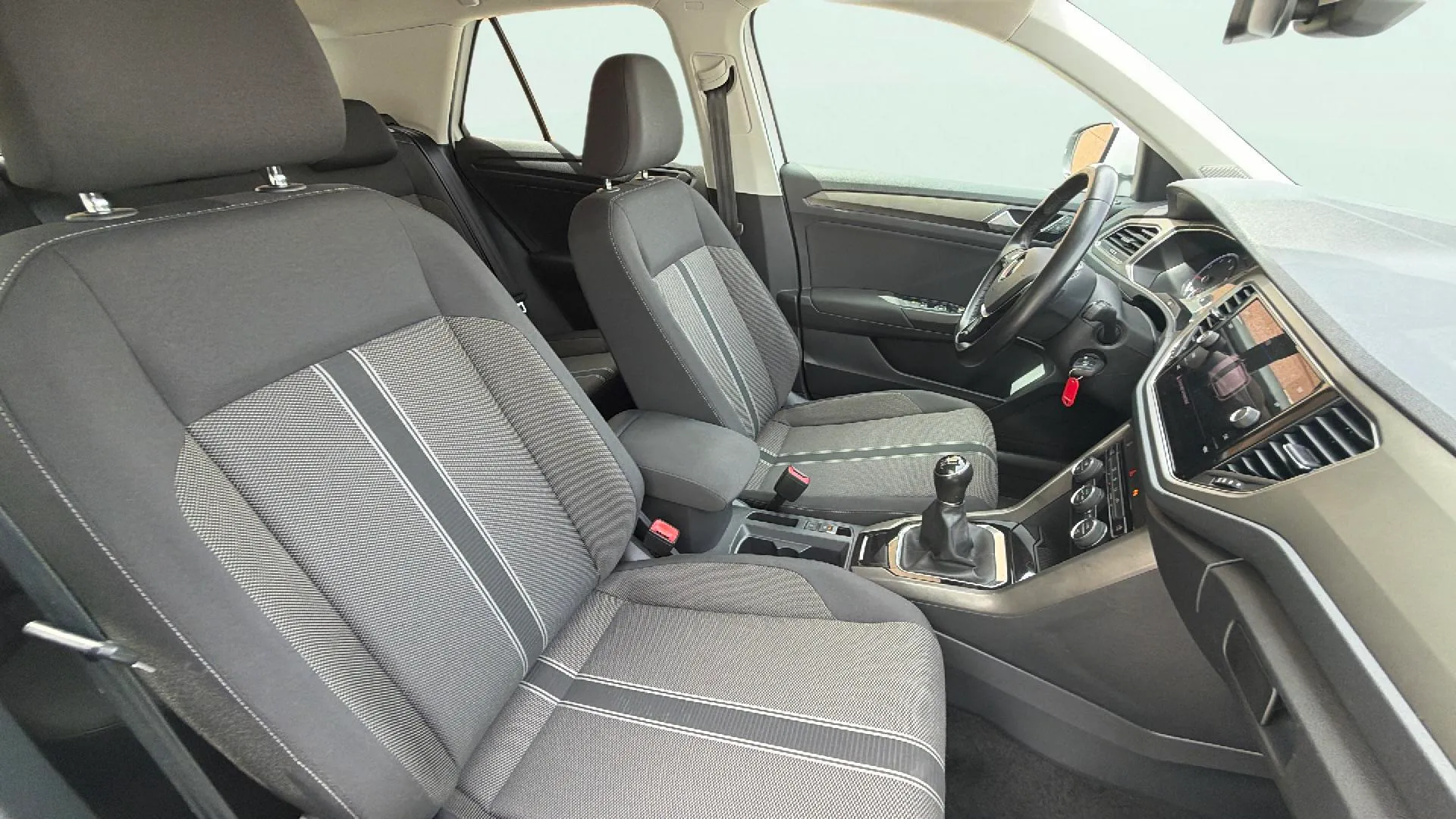 Volkswagen T-Roc Advance 1.0 TSI - foto 15