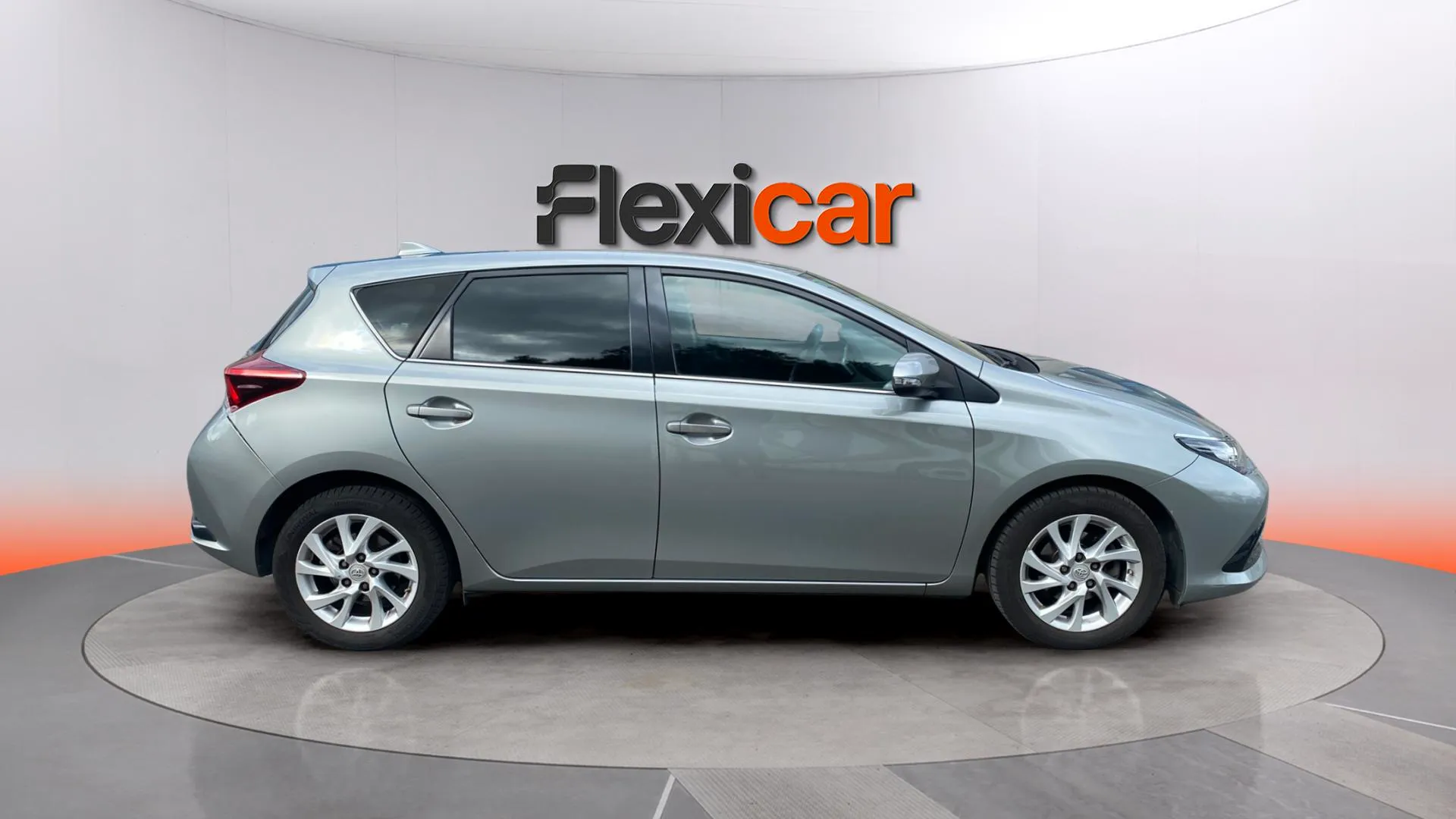 Toyota Auris 1.2 120T Feel! - foto 2