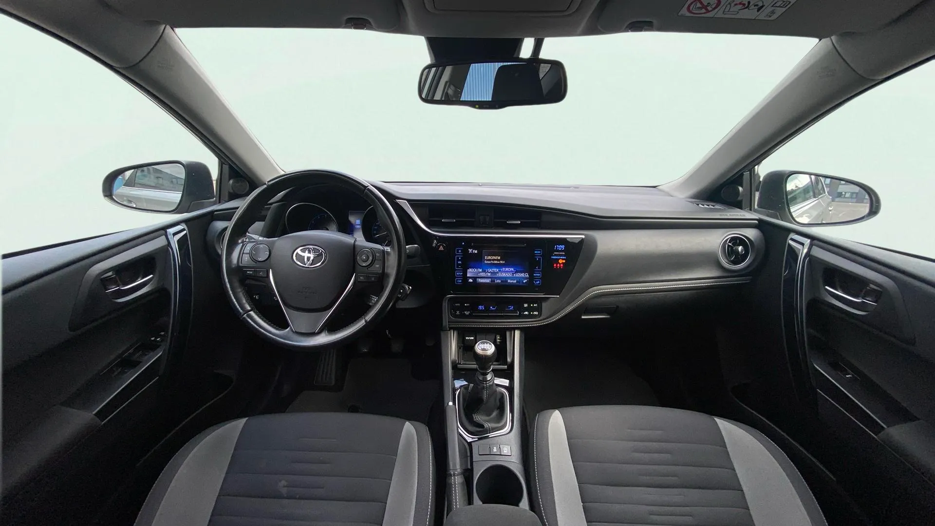 Toyota Auris 1.2 120T Feel! - foto 10