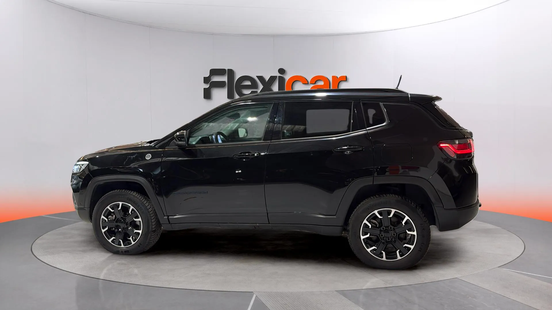 Jeep Compass 4xe 1.3 PHEV Trailhawk AWD - foto 4