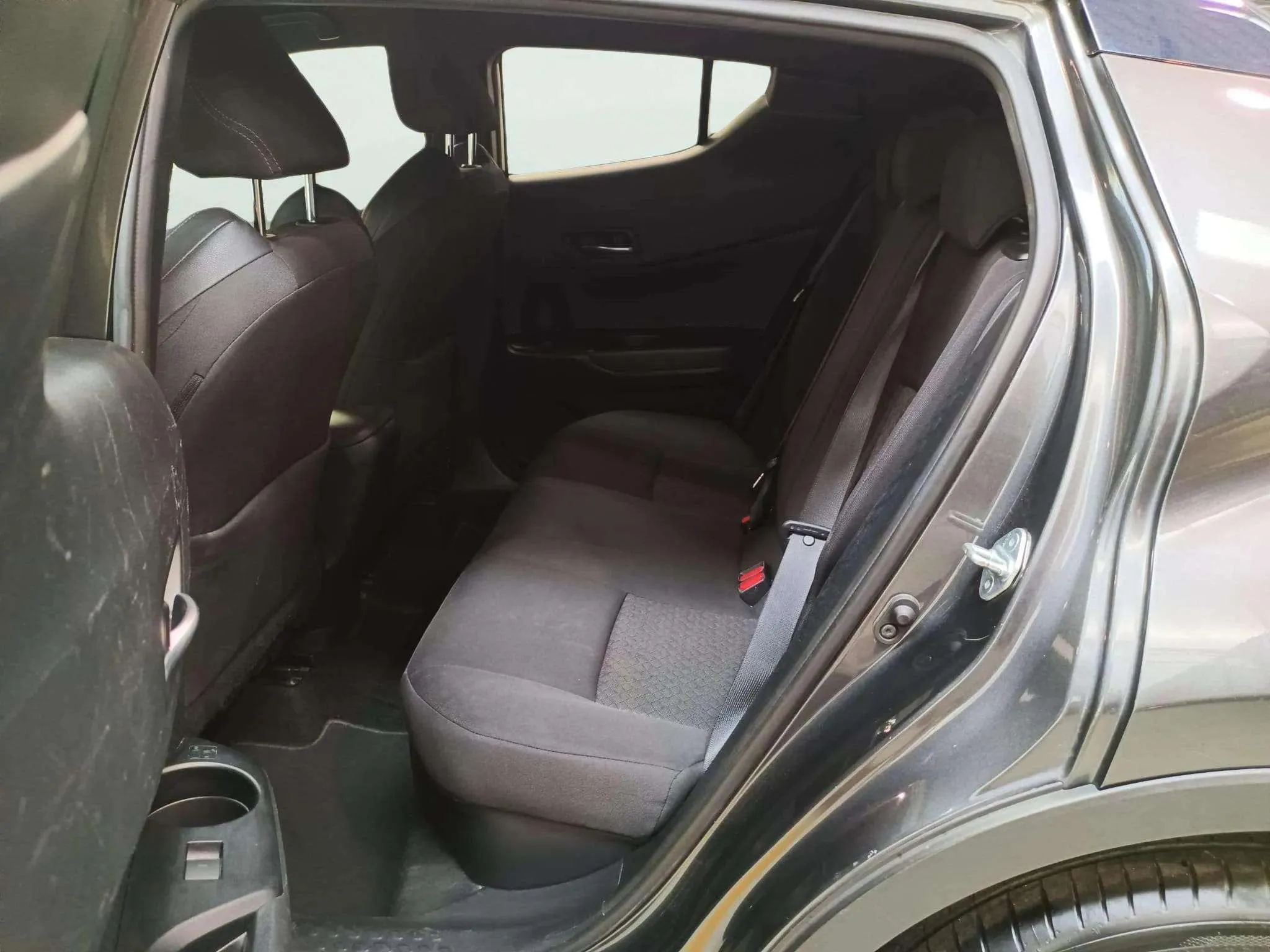 Toyota C-HR 1.8 125H Active - foto 10