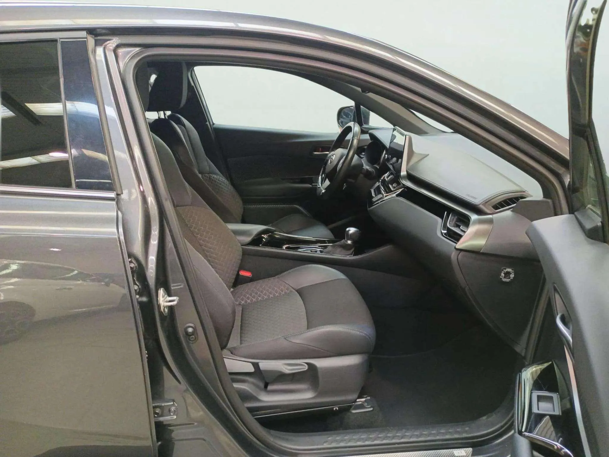 Toyota C-HR 1.8 125H Active - foto 8