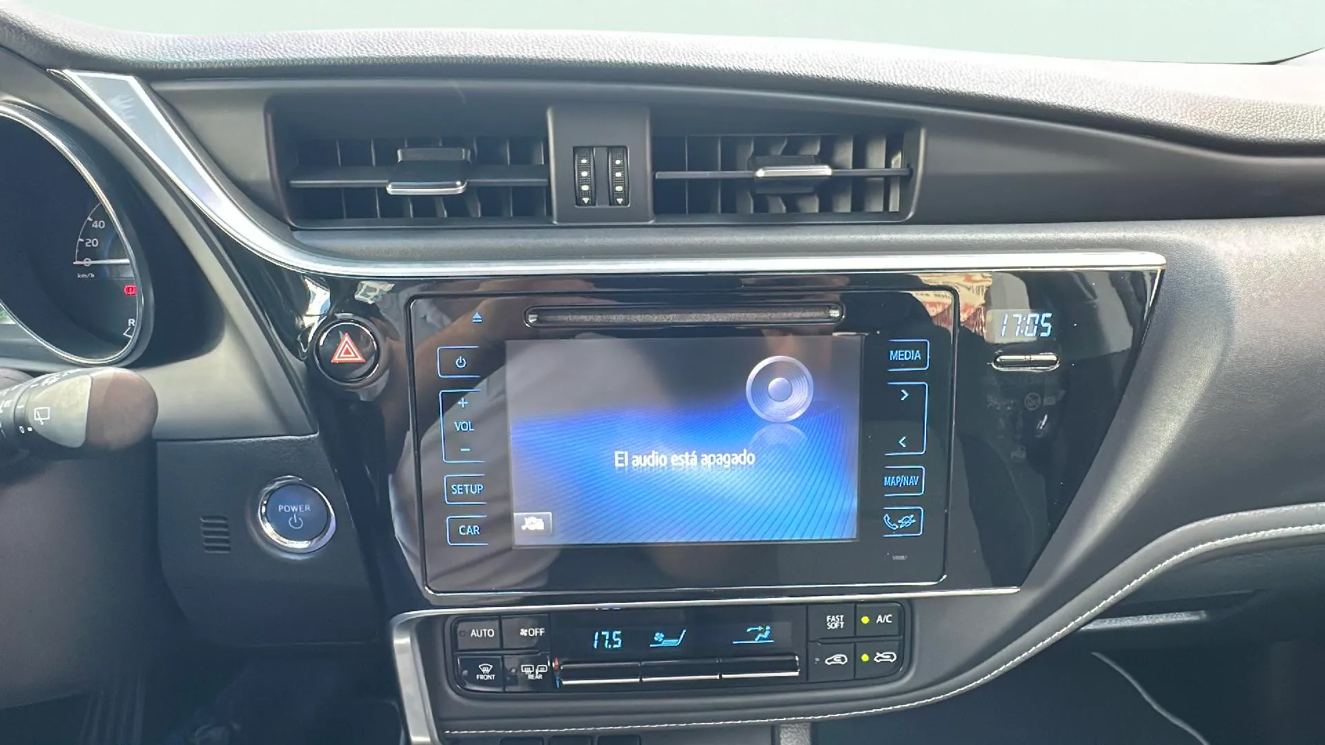 Toyota Auris 1.8 140H Active Touring Sports - foto 12