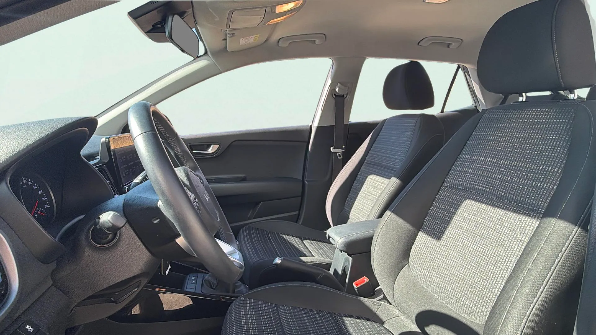 Kia Stonic 1.0 T-GDi MHEV Drive - foto 9