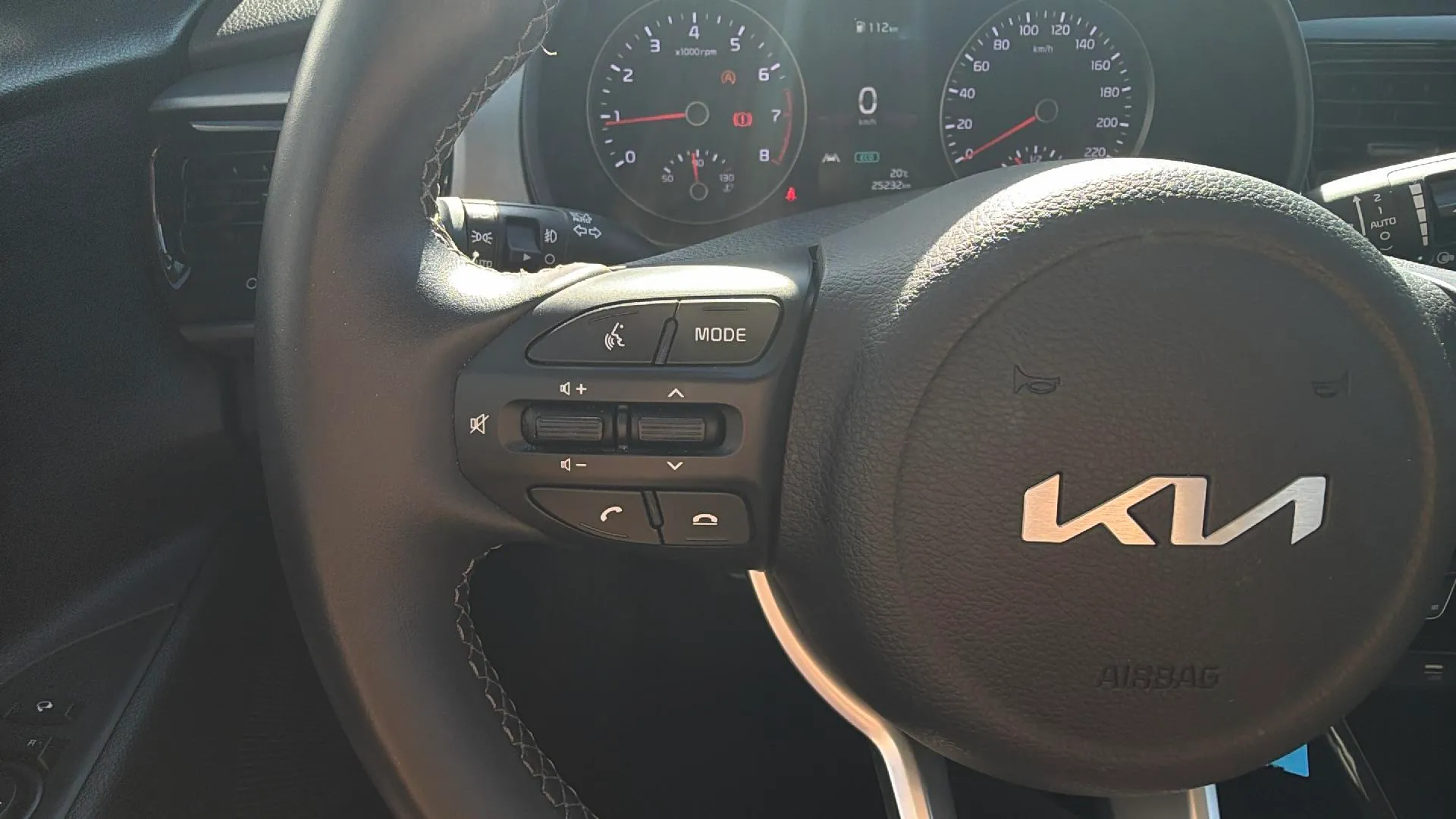 Kia Stonic 1.0 T-GDi MHEV Drive - foto 14