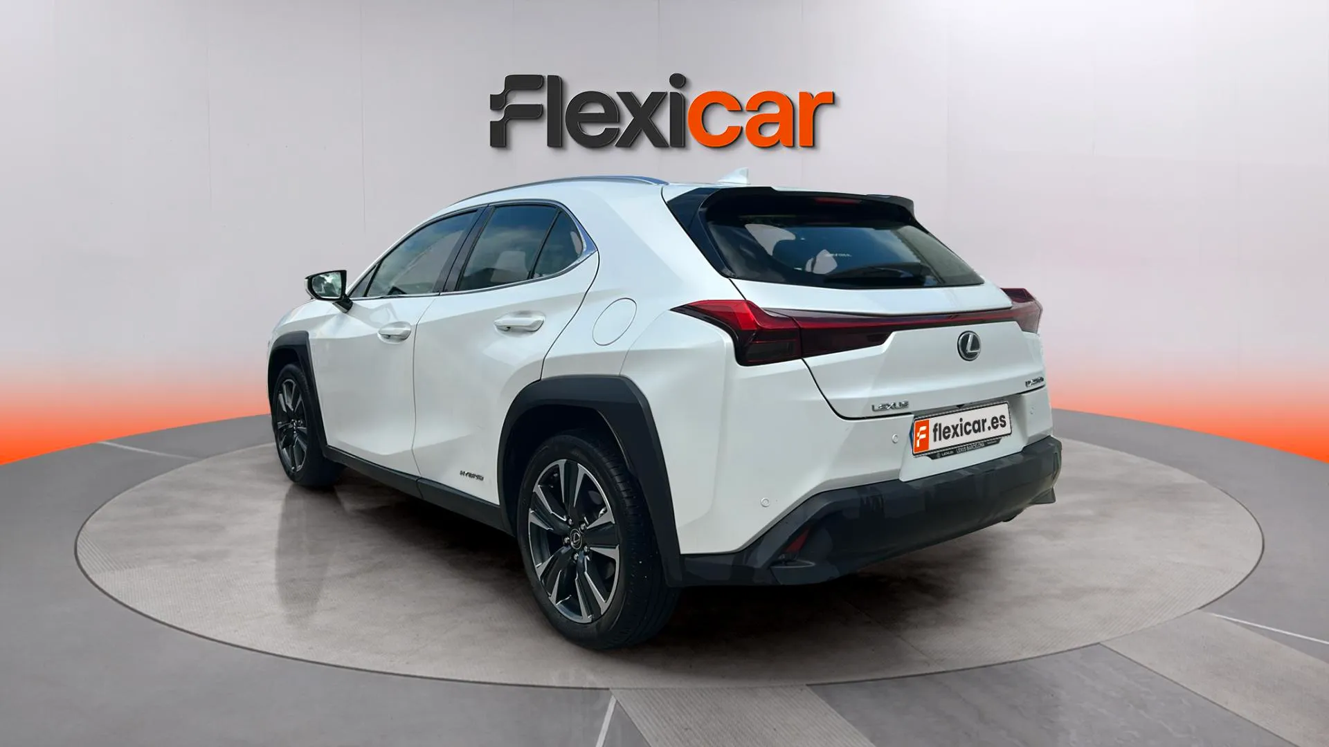 Lexus UX 2.0 250h Business - foto 4