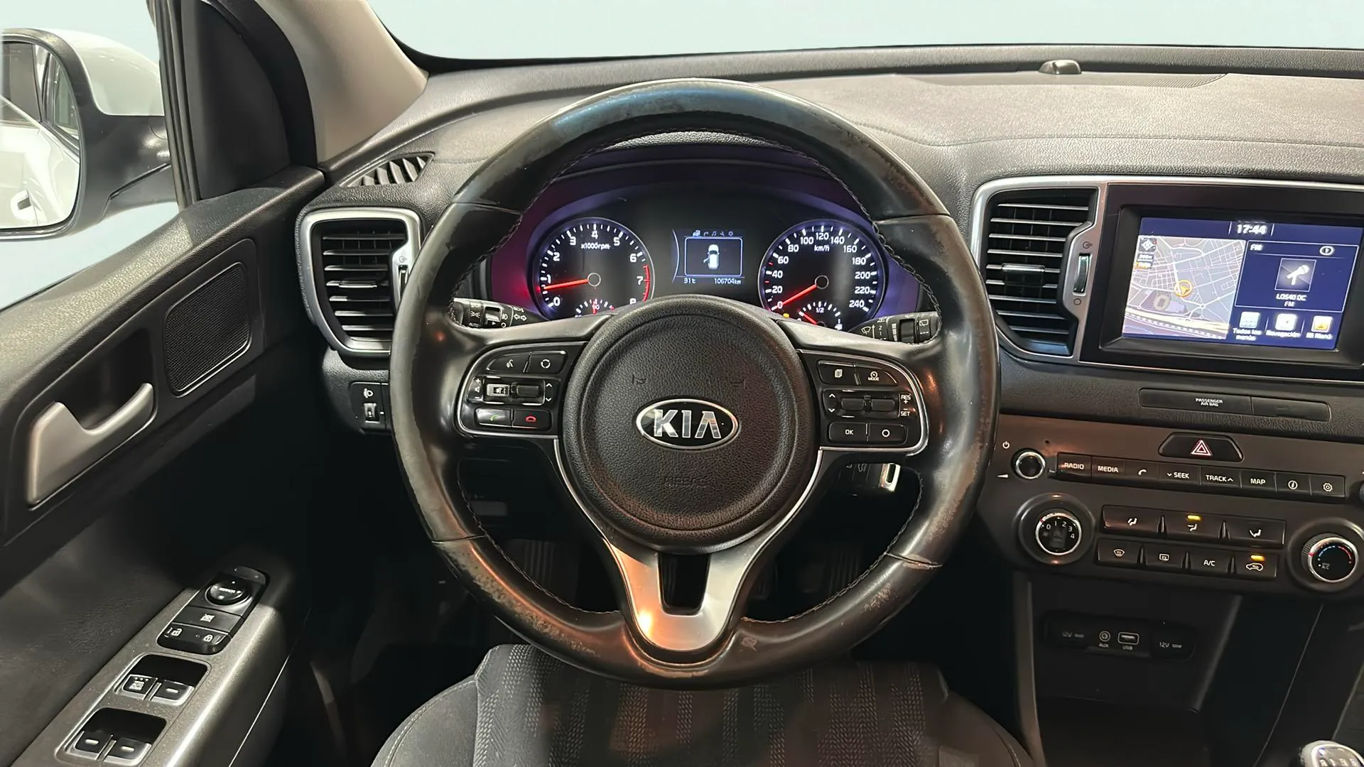 Kia Sportage 1.6 GDi Basic 4x2 - foto 10