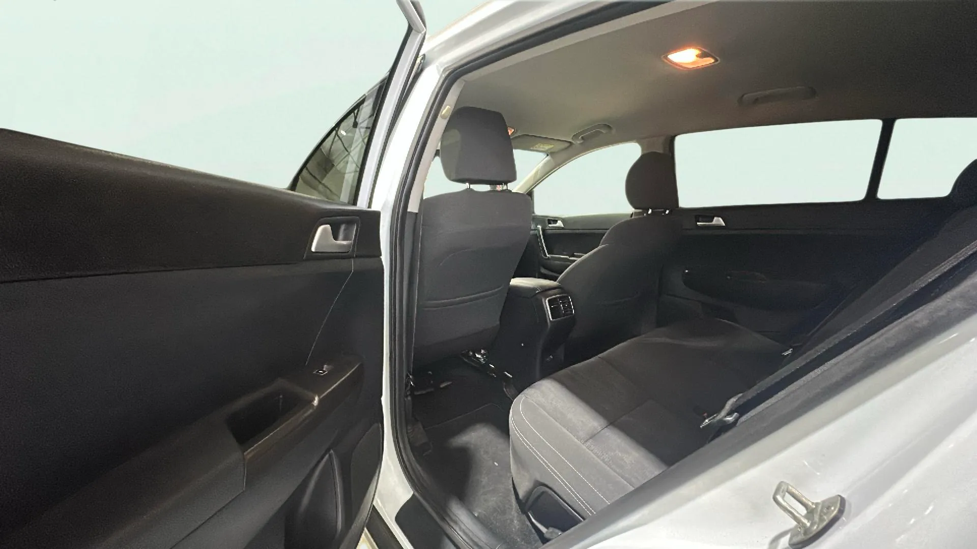 Kia Sportage 1.6 GDi Basic 4x2 - foto 22