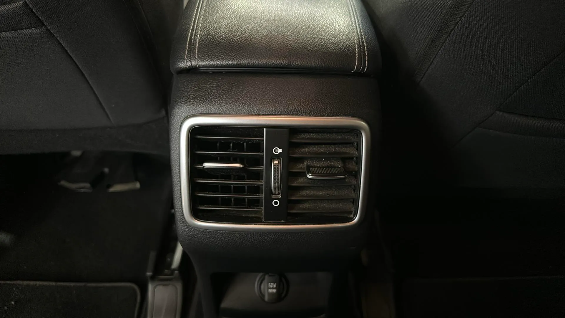 Kia Sportage 1.6 GDi Basic 4x2 - foto 27