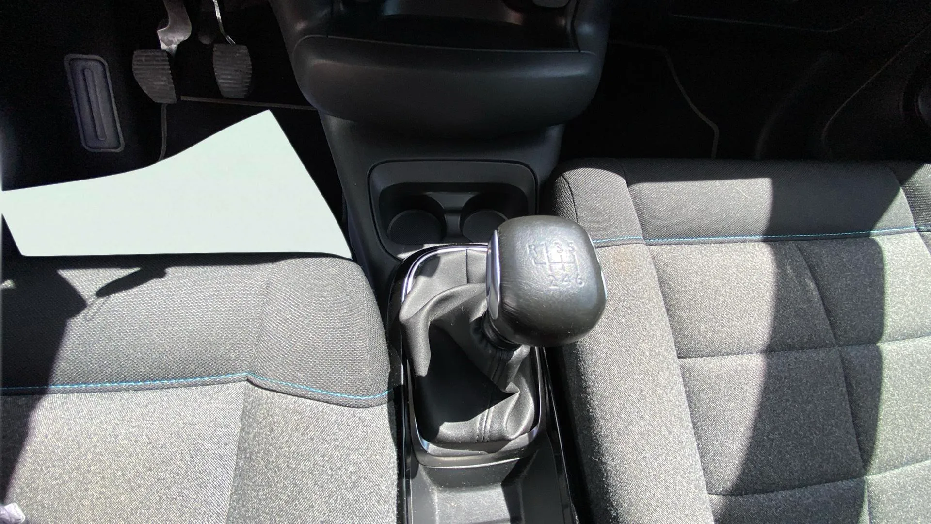 Citroën C4 Cactus PureTech 110 C-Series - foto 24