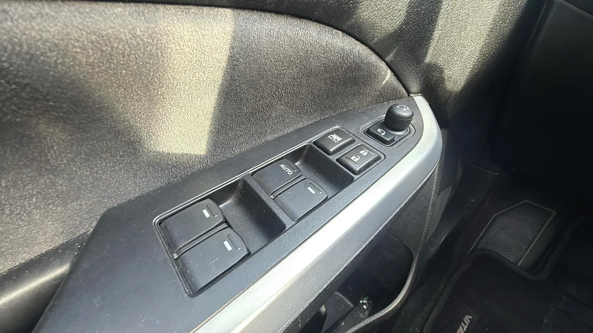 Suzuki Vitara 1.6 VVT GLX - foto 21