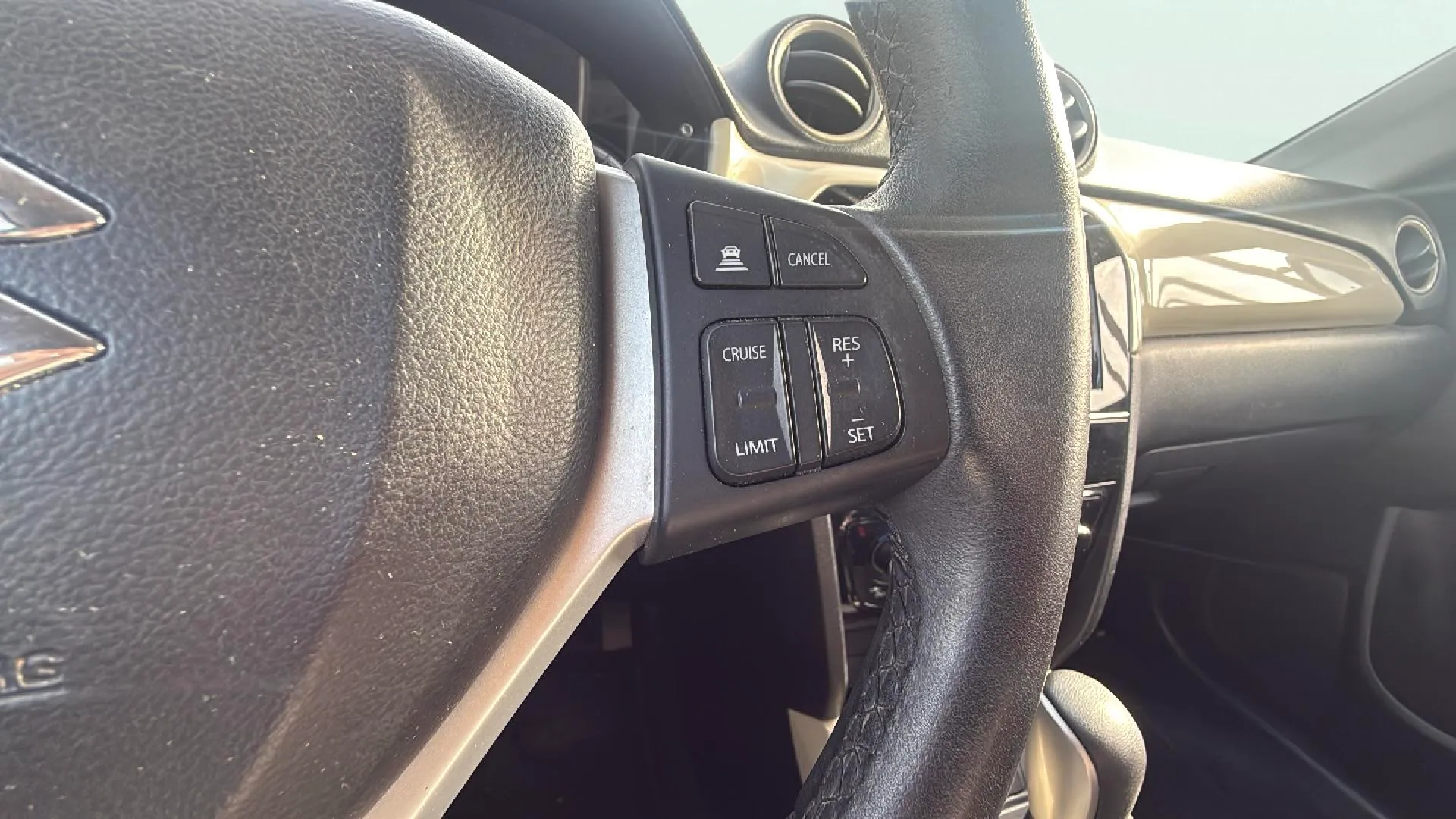 Suzuki Vitara 1.6 VVT GLX - foto 19