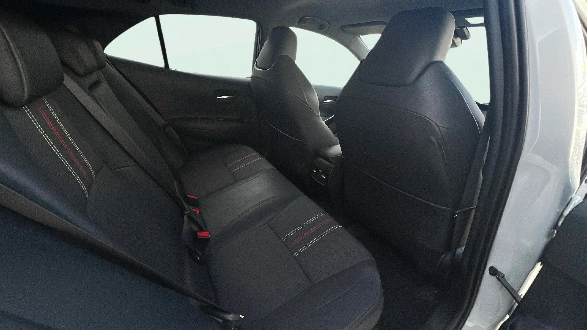 Toyota Corolla 2.0 180H GR-Sport E-CVT - foto 18