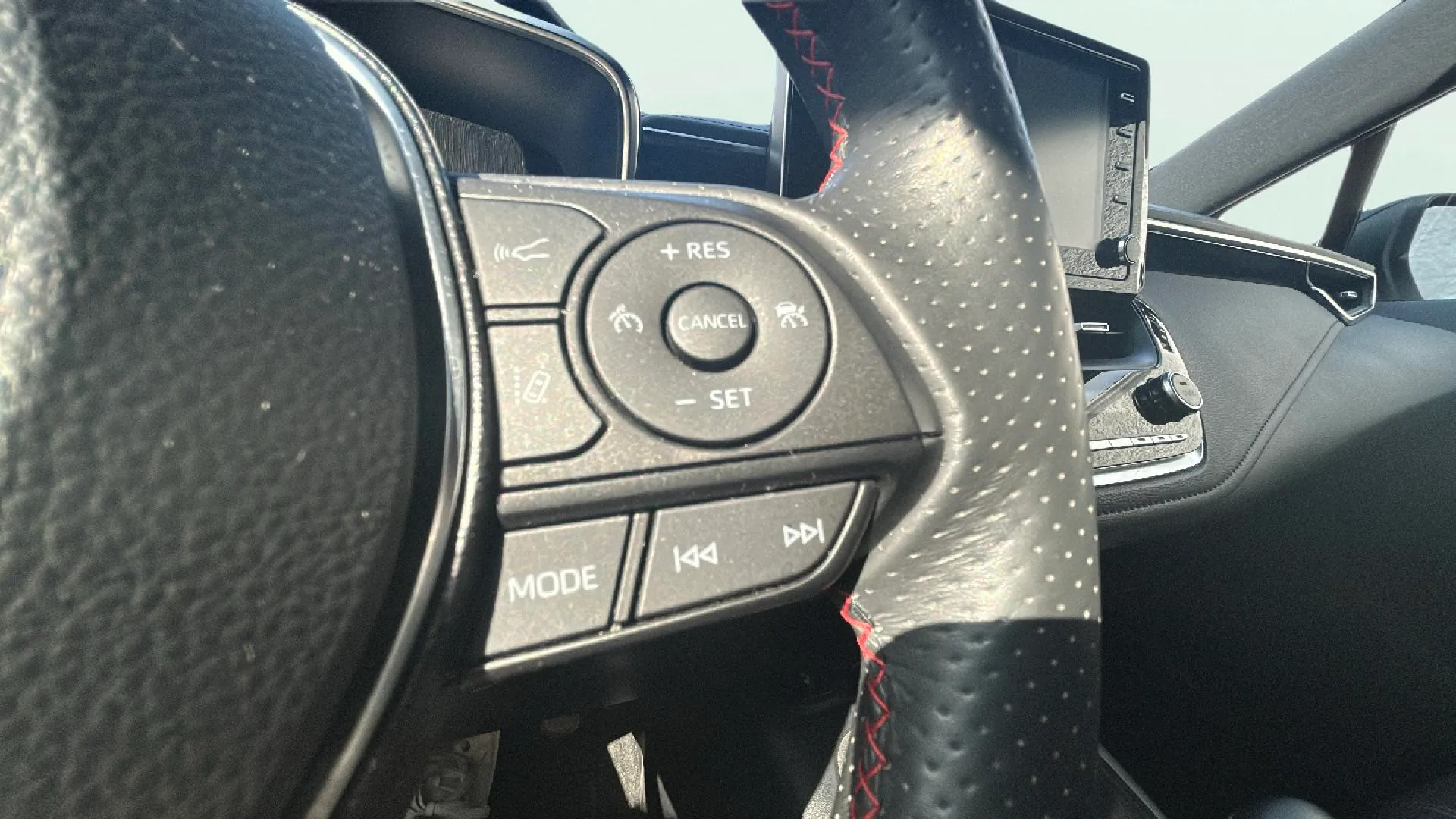 Toyota Corolla 2.0 180H GR-Sport E-CVT - foto 12