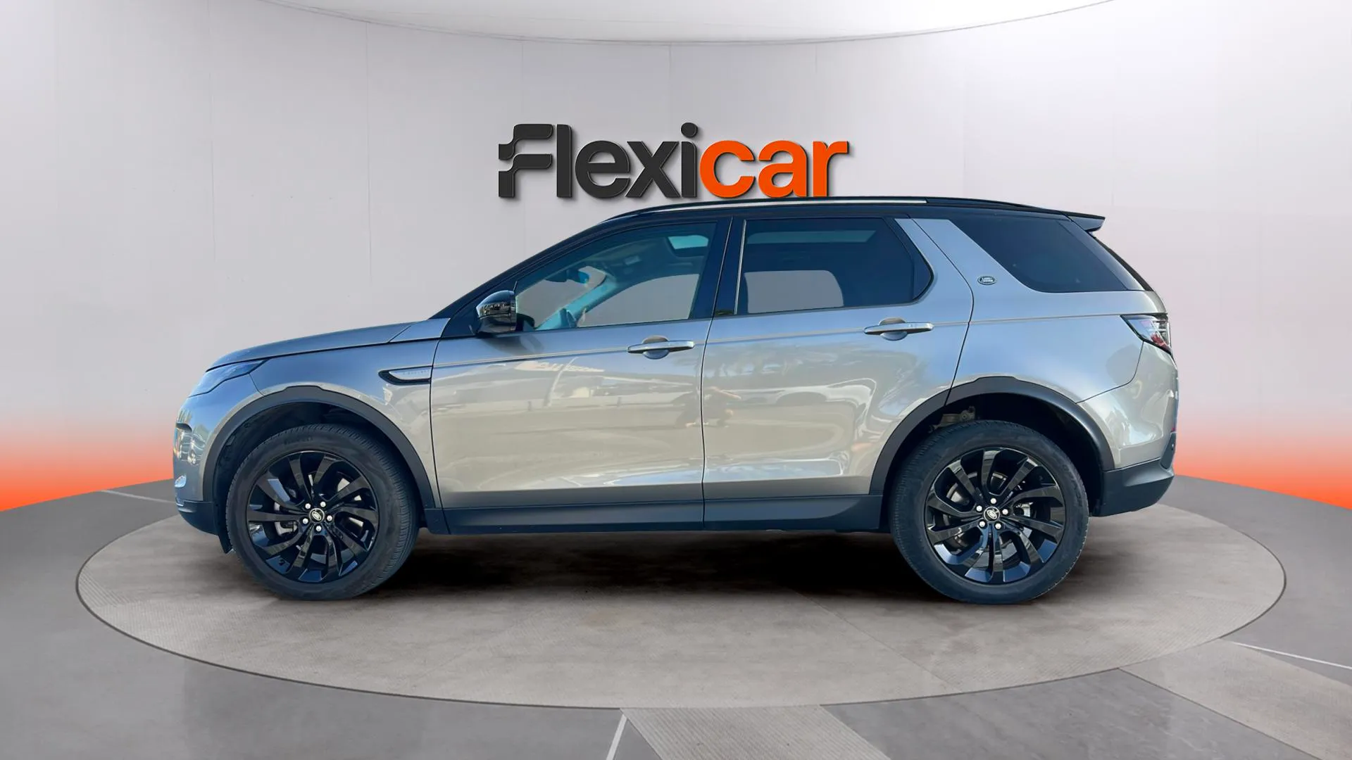 Land Rover Discovery Sport 2.0D TD4 AWD MHEV Urban Edition - foto 4
