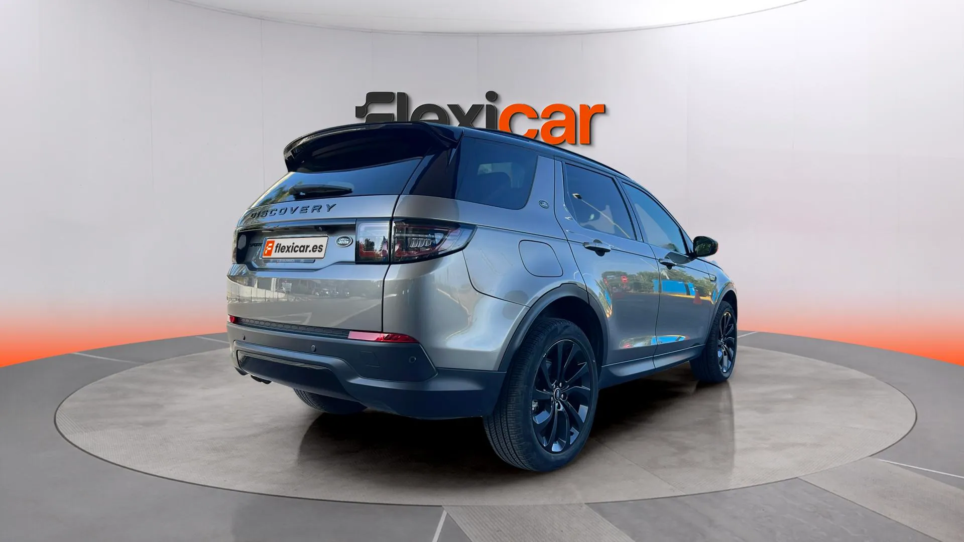 Land Rover Discovery Sport 2.0D TD4 AWD MHEV Urban Edition - foto 7