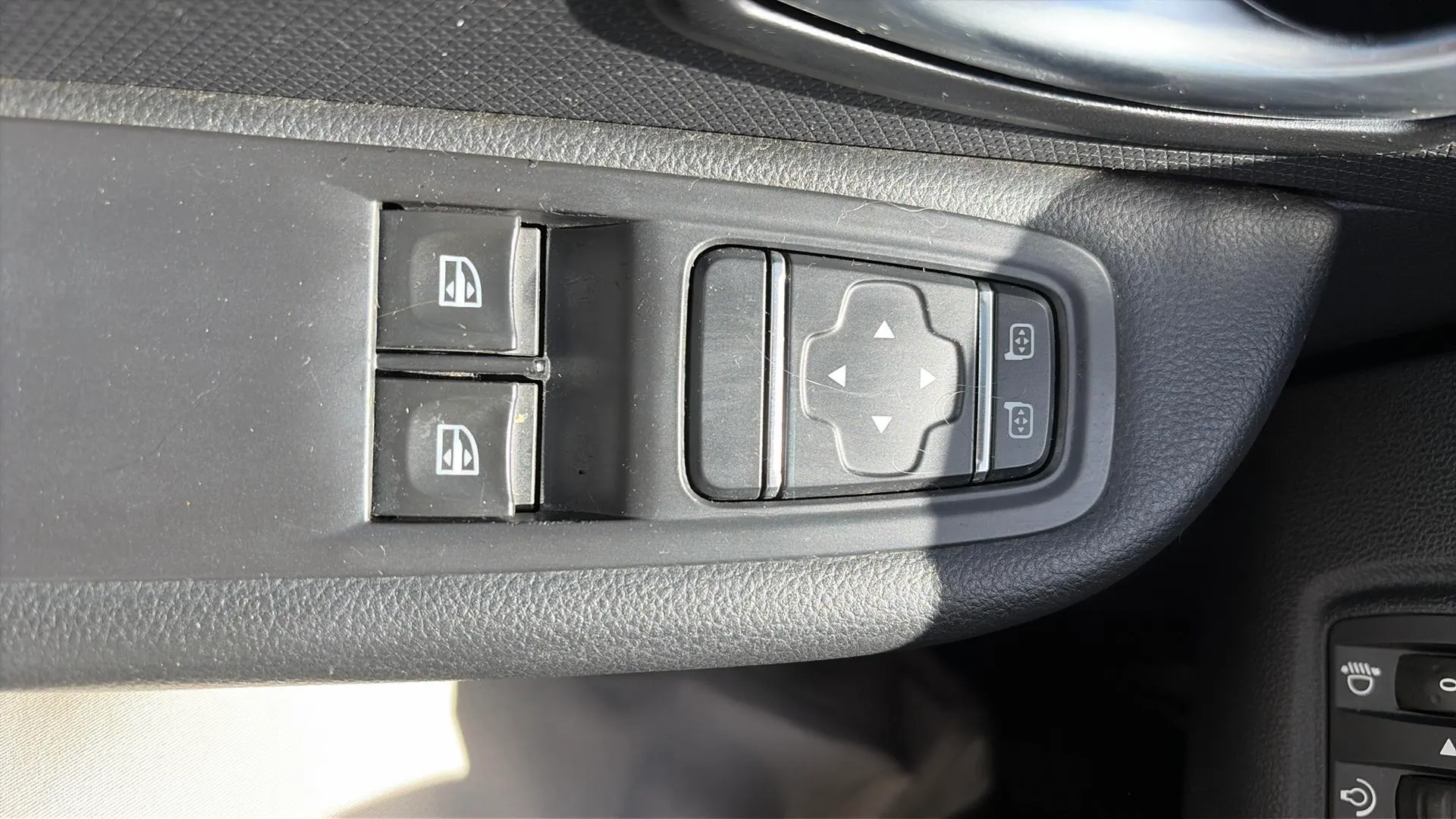 Renault Clio Limited Energy TCe - foto 22
