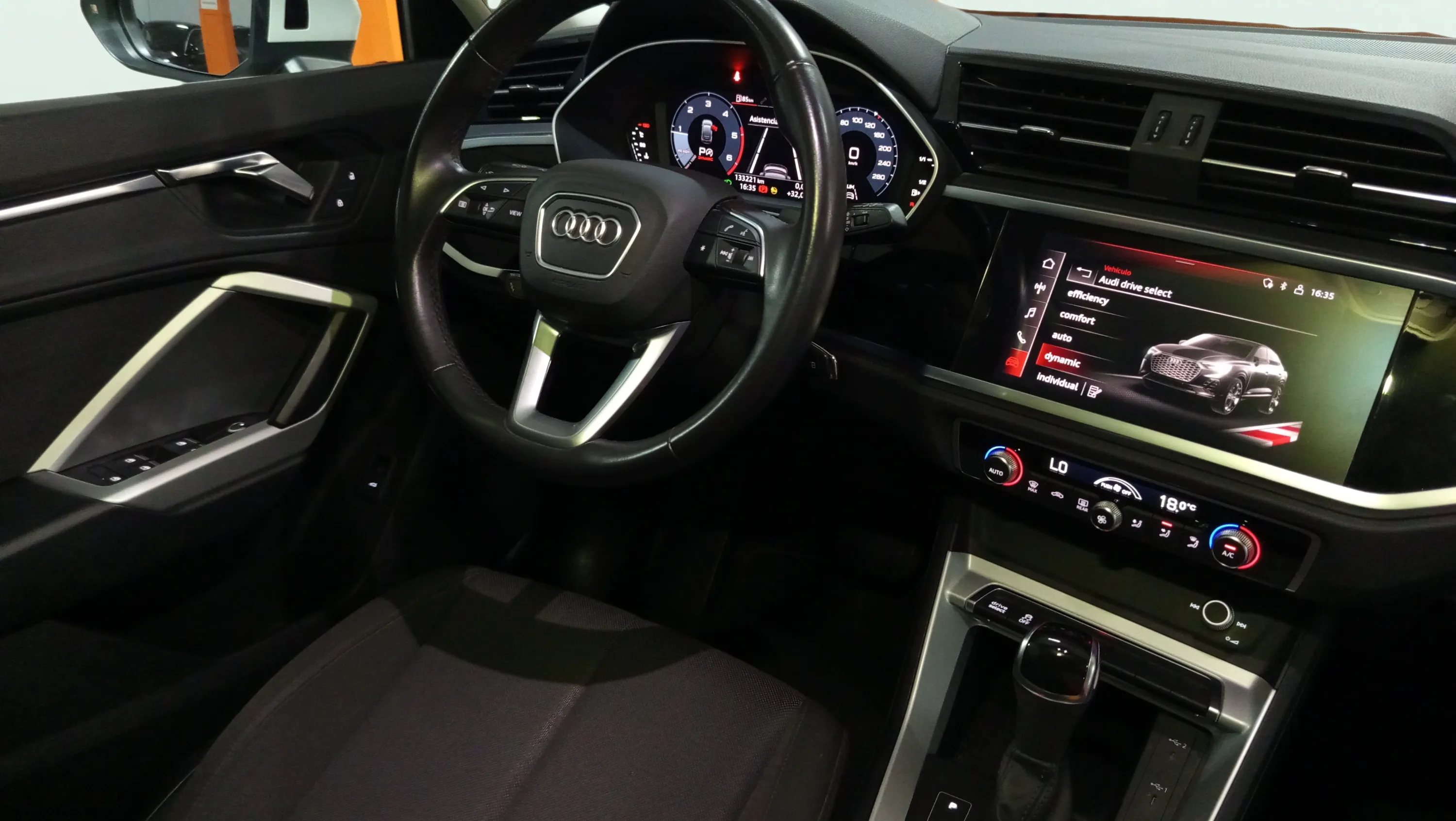 Audi Q3 35 TDI S tronic - foto 20
