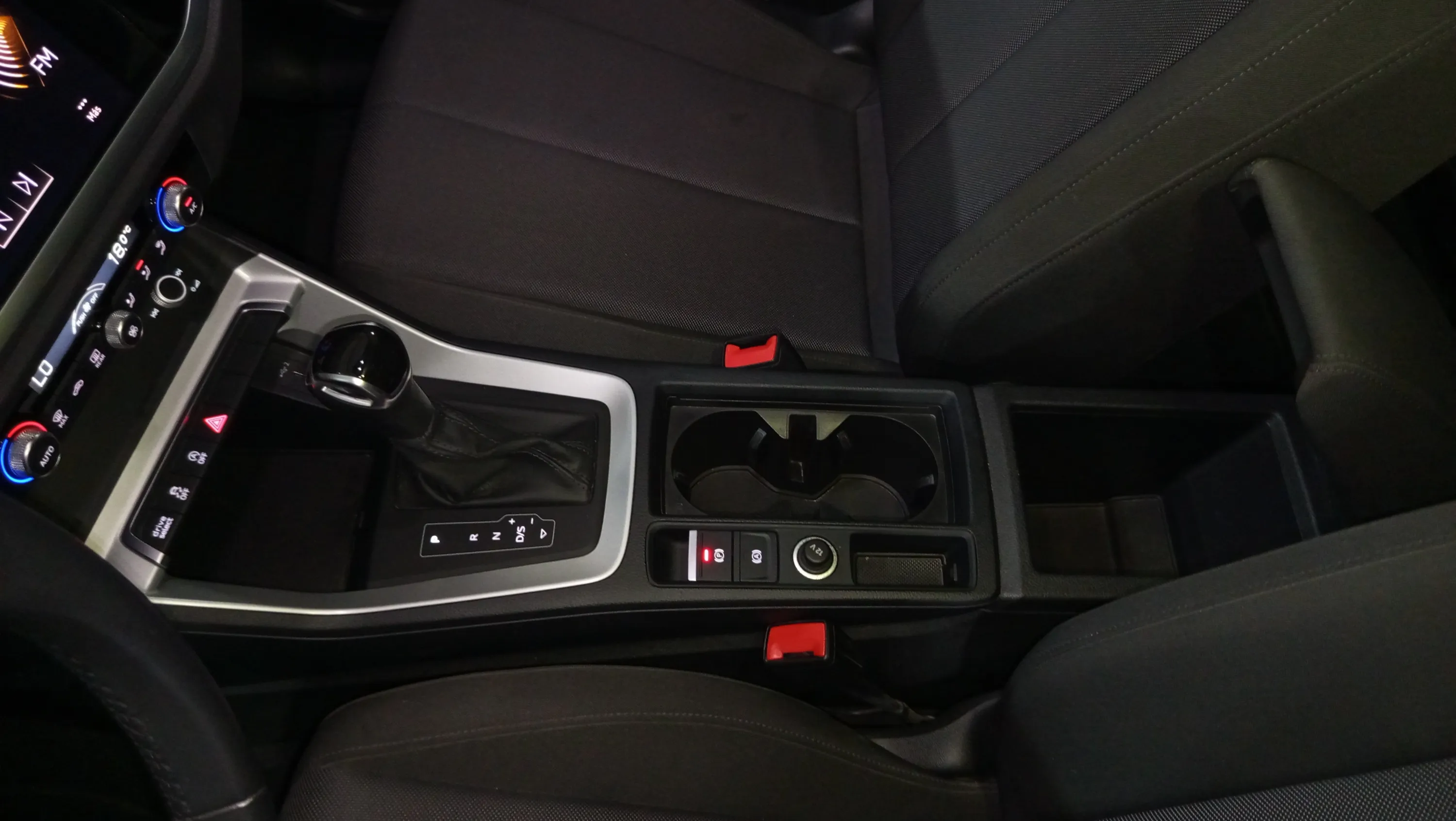 Audi Q3 35 TDI S tronic - foto 22