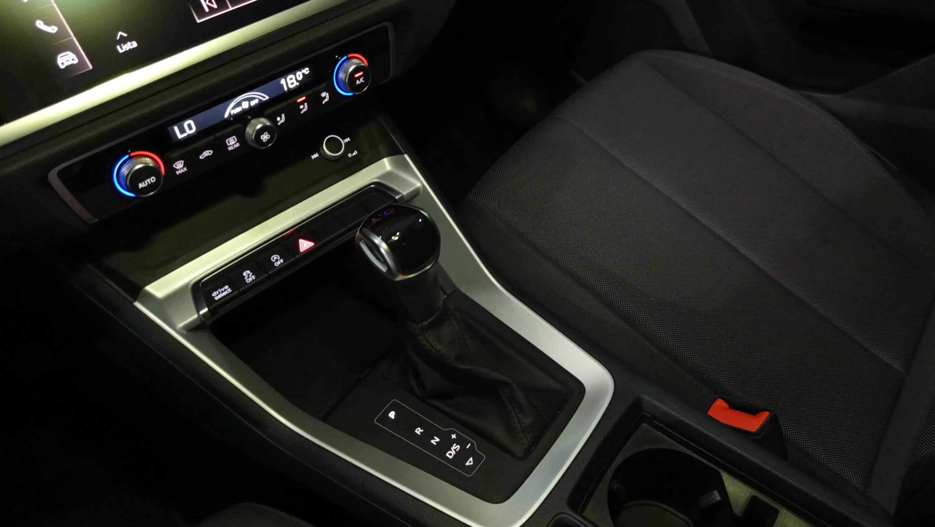 Audi Q3 35 TDI S tronic - foto 29