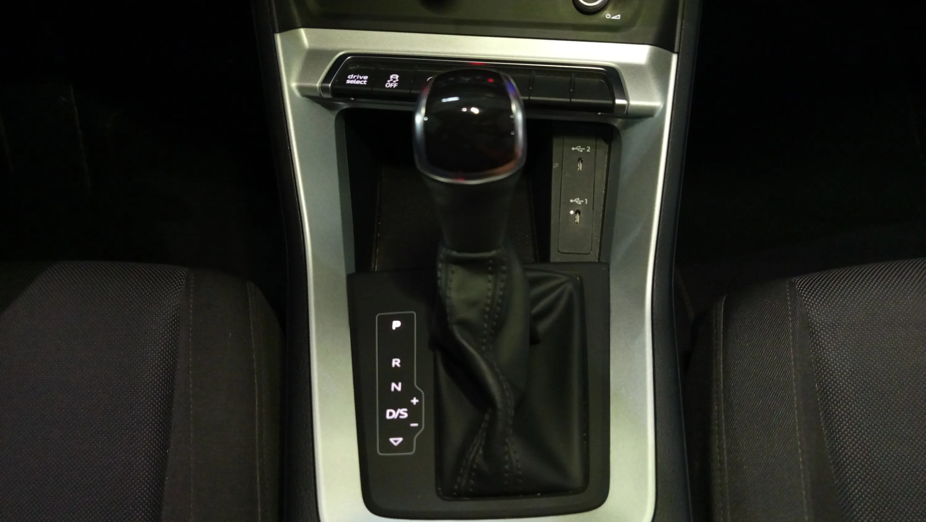 Audi Q3 35 TDI S tronic - foto 25