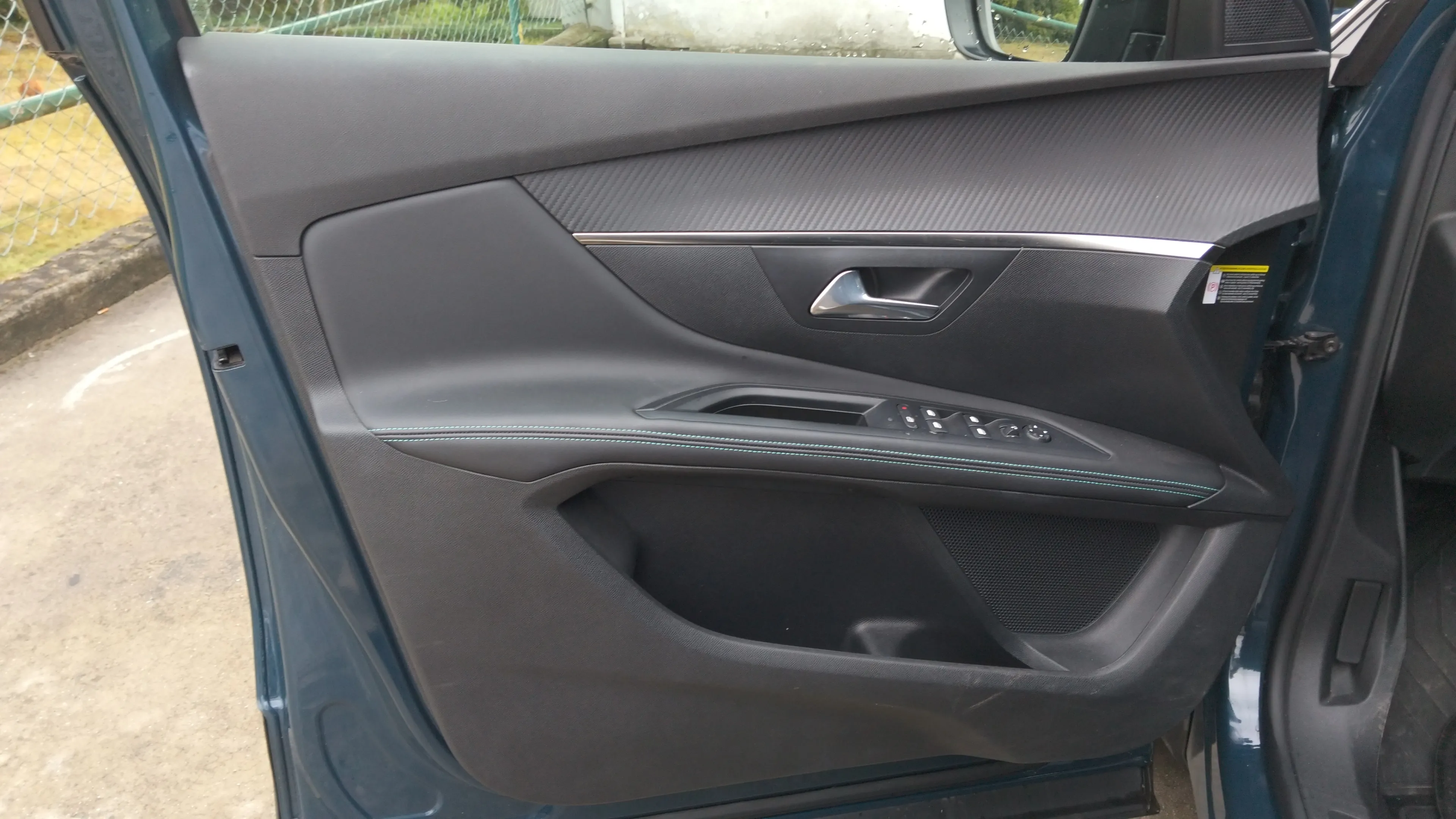 Peugeot 5008 1.5 BlueHDi Allure Pack EAT8 - foto 26