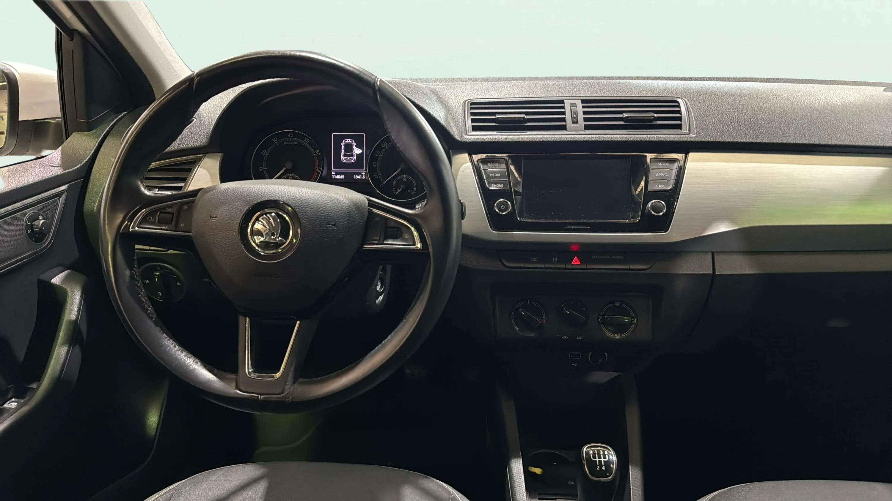 Škoda Fabia 1.0 TSI Ambition - foto 11
