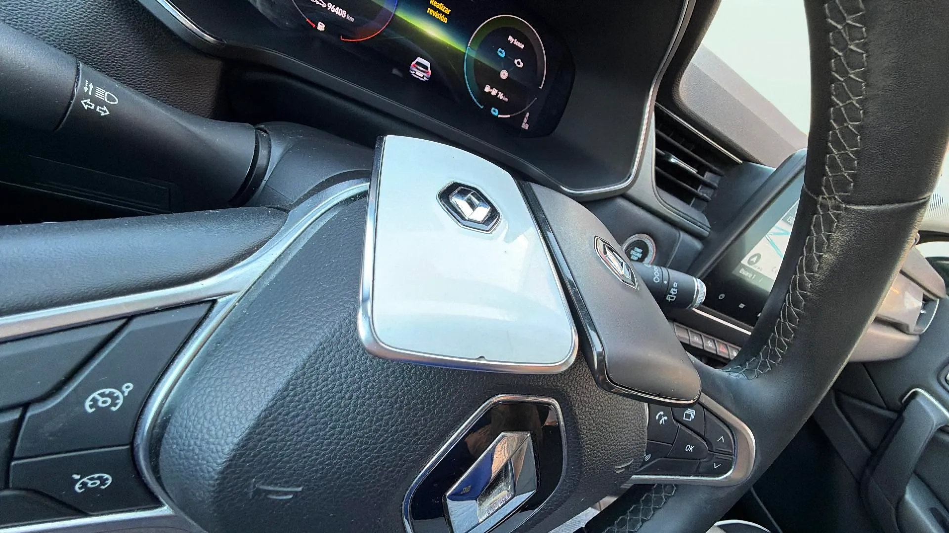 Renault Captur Zen E-Tech Híbrido enchufable - foto 25