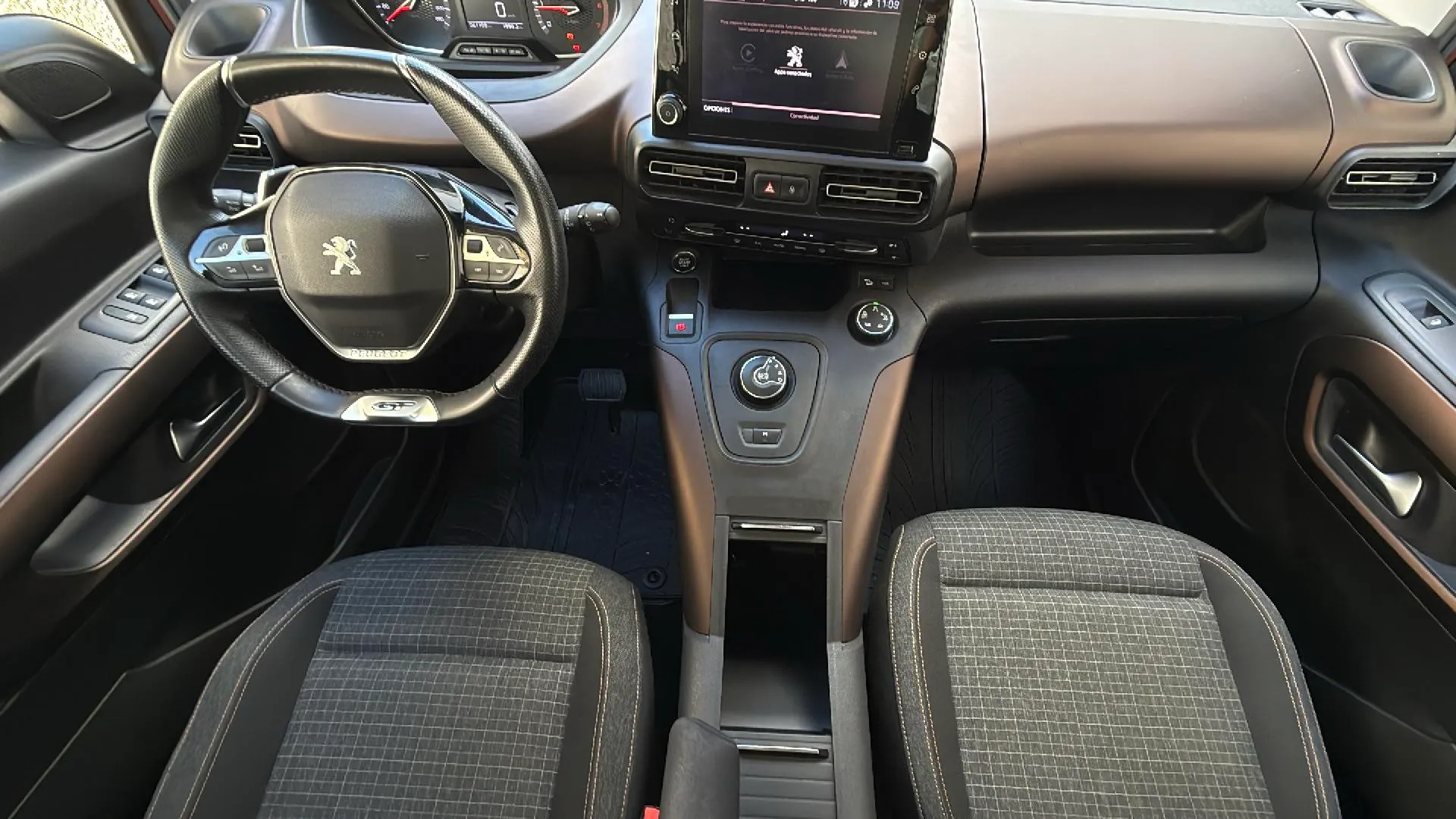 Peugeot Rifter GT Standard PureTech EAT8 - foto 18