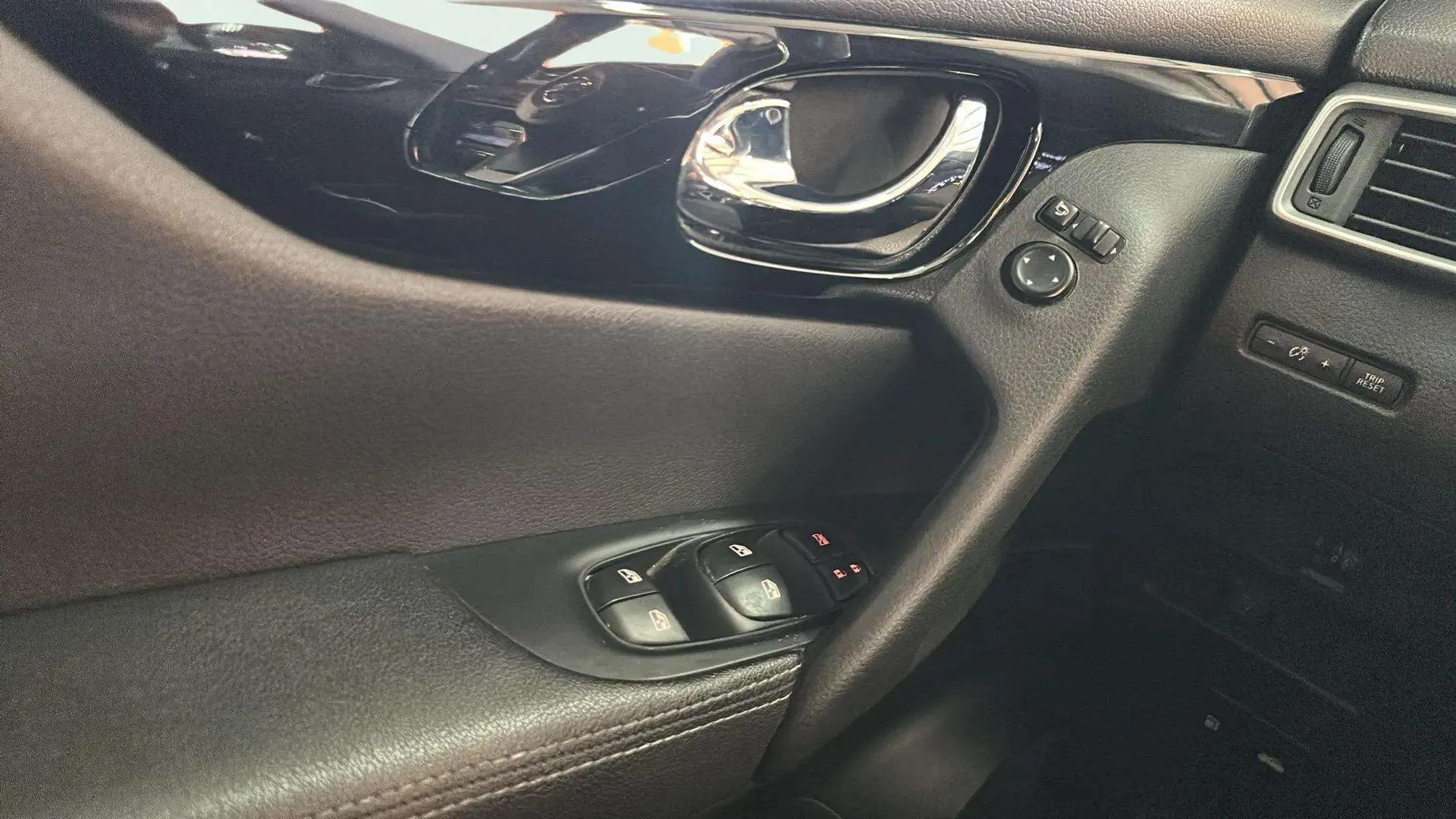 Nissan Qashqai DIG-T E6D Acenta - foto 18
