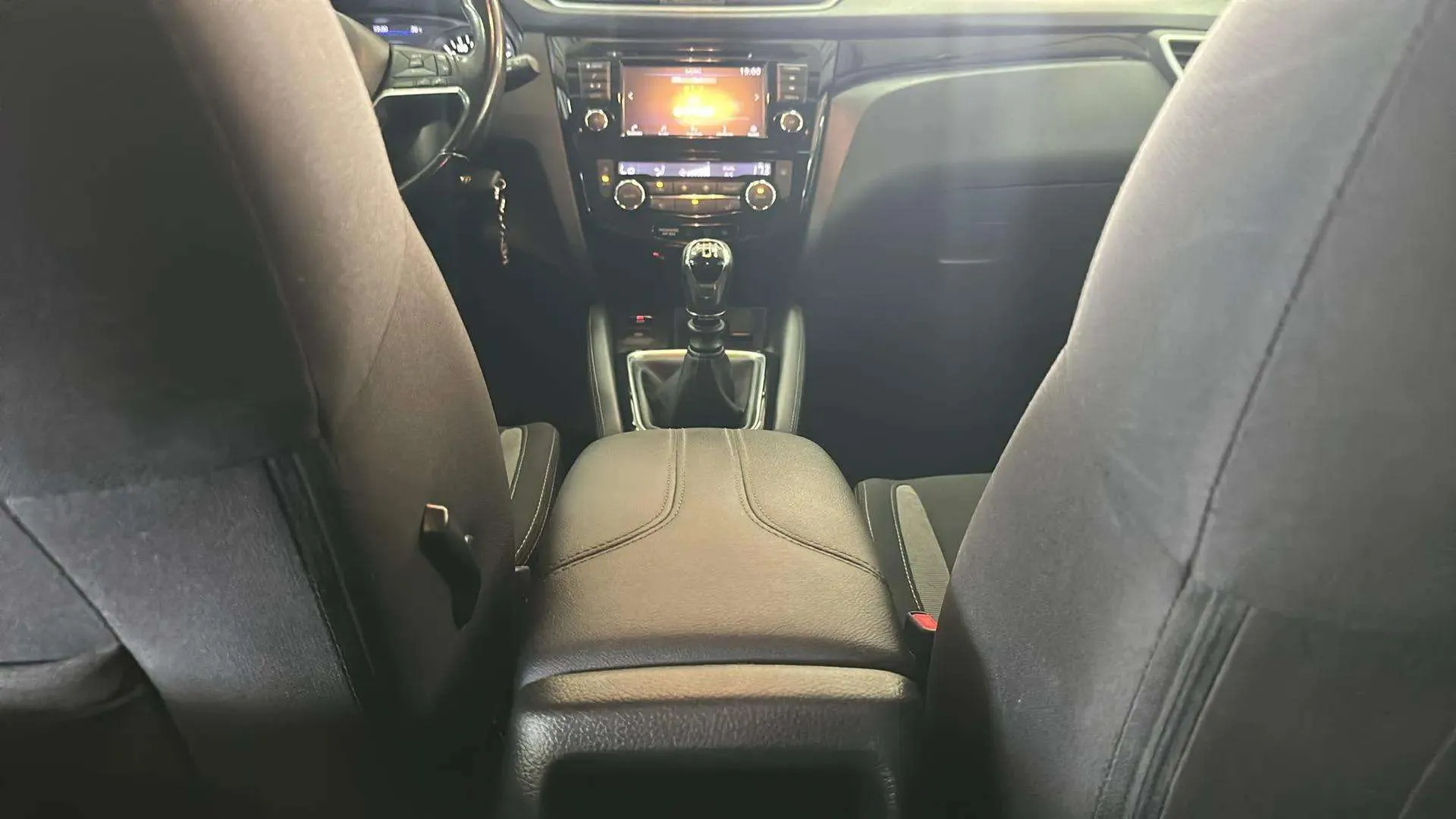 Nissan Qashqai DIG-T E6D Acenta - foto 16