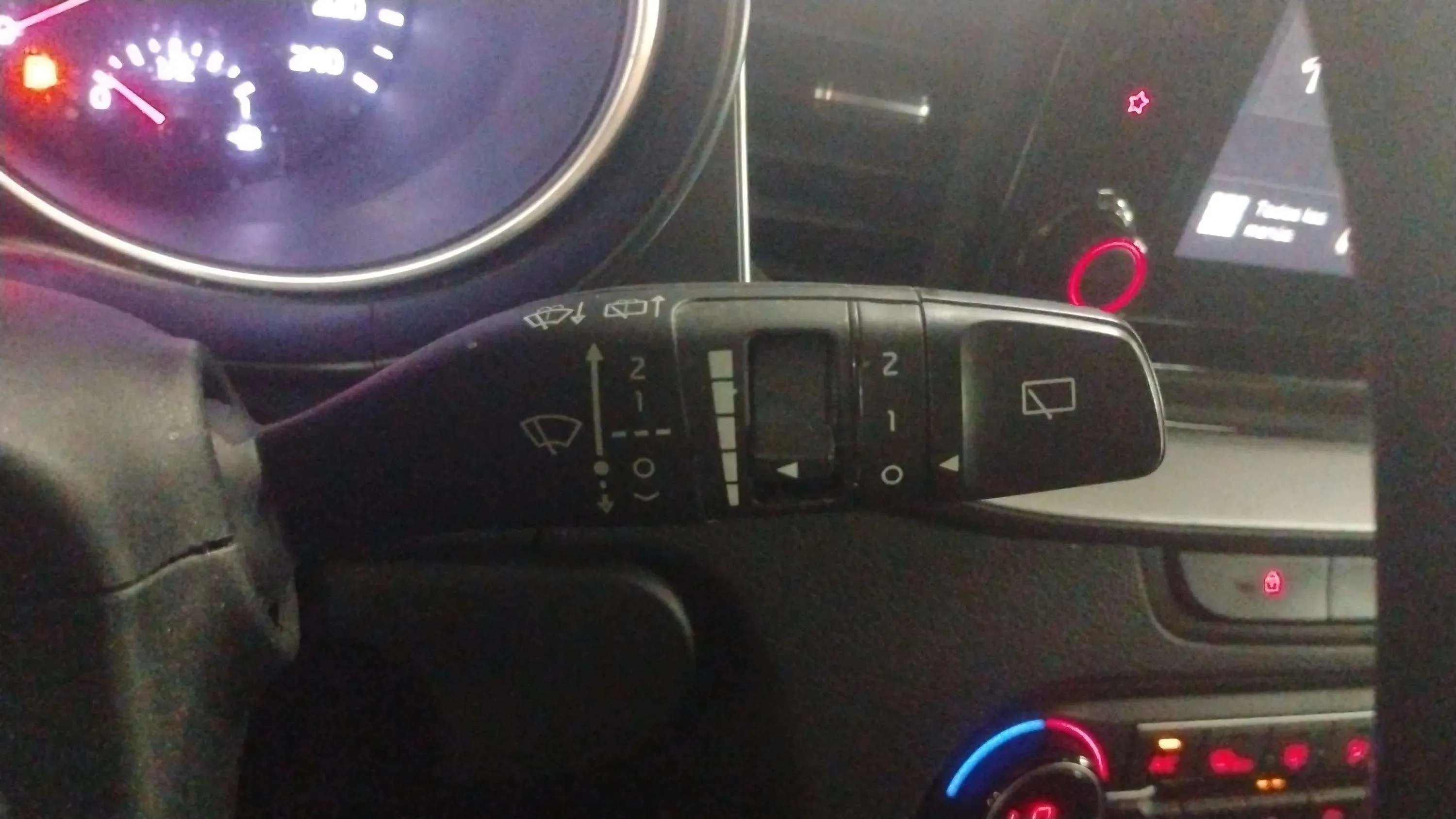 Kia XCeed 1.0 T-GDi Concept - foto 23