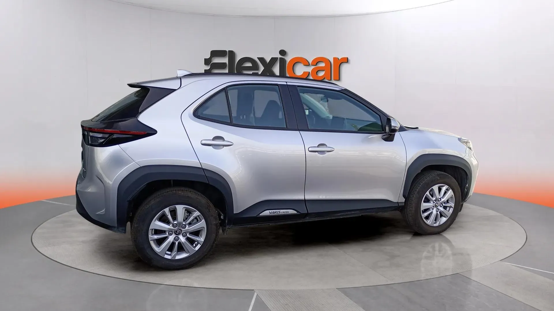 Toyota Yaris Cross 1.5 120H Active Plus - foto 3