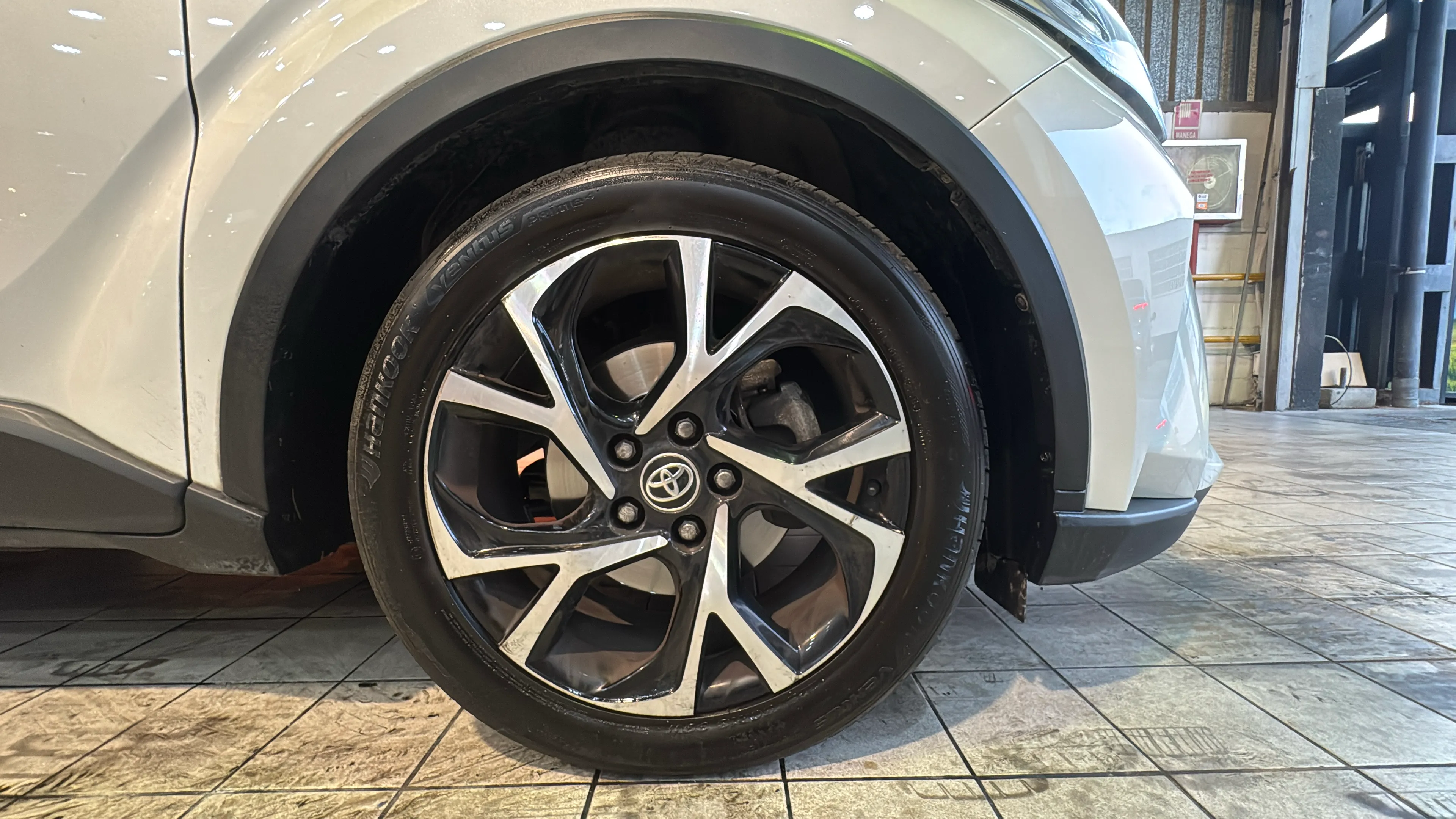 Toyota C-HR 1.8 125H Advance - foto 26
