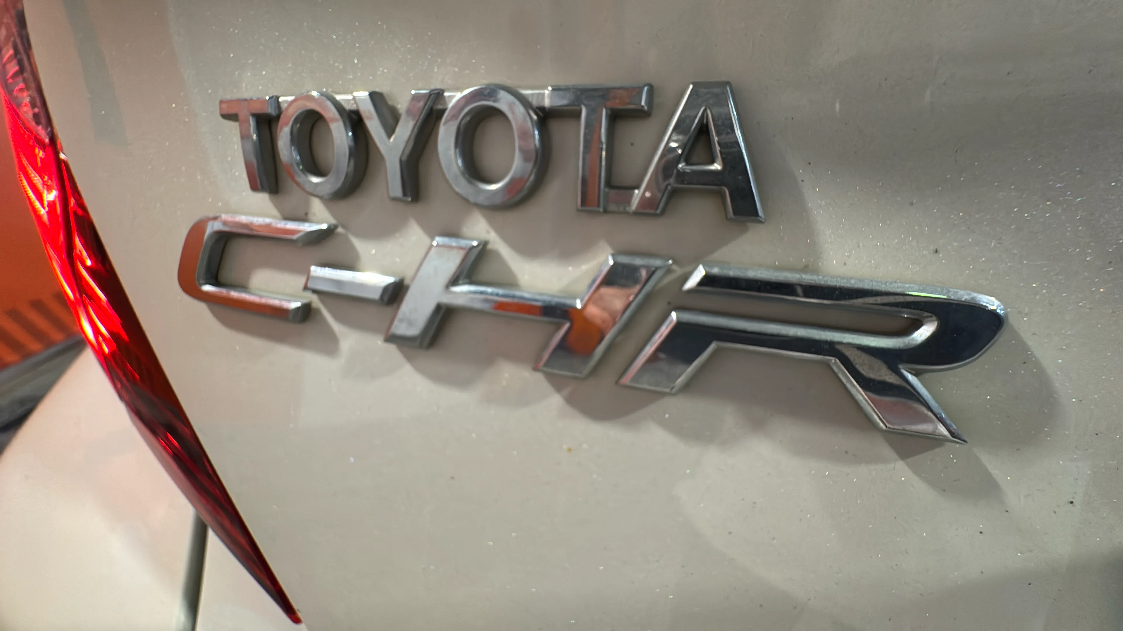 Toyota C-HR 1.8 125H Advance - foto 11