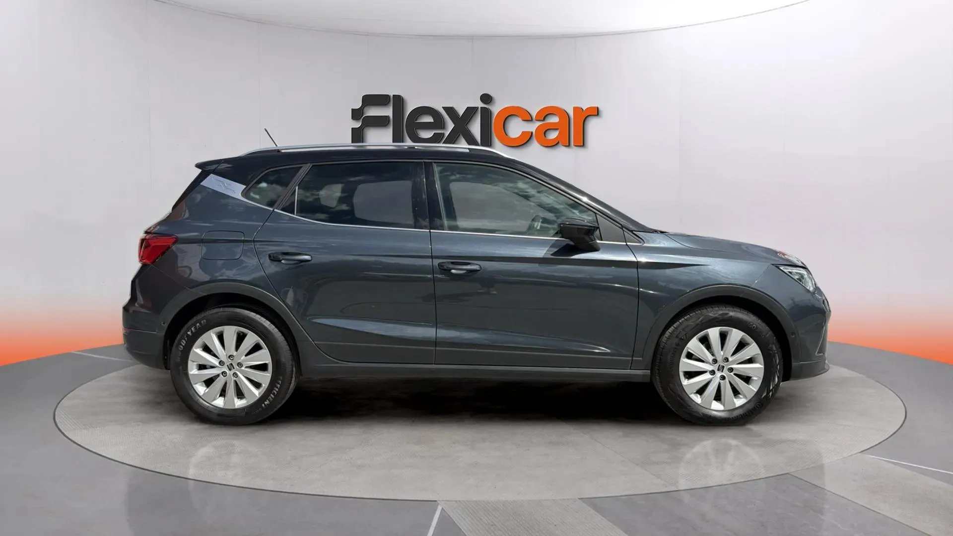 SEAT Arona 1.0 TSI FR - foto 8